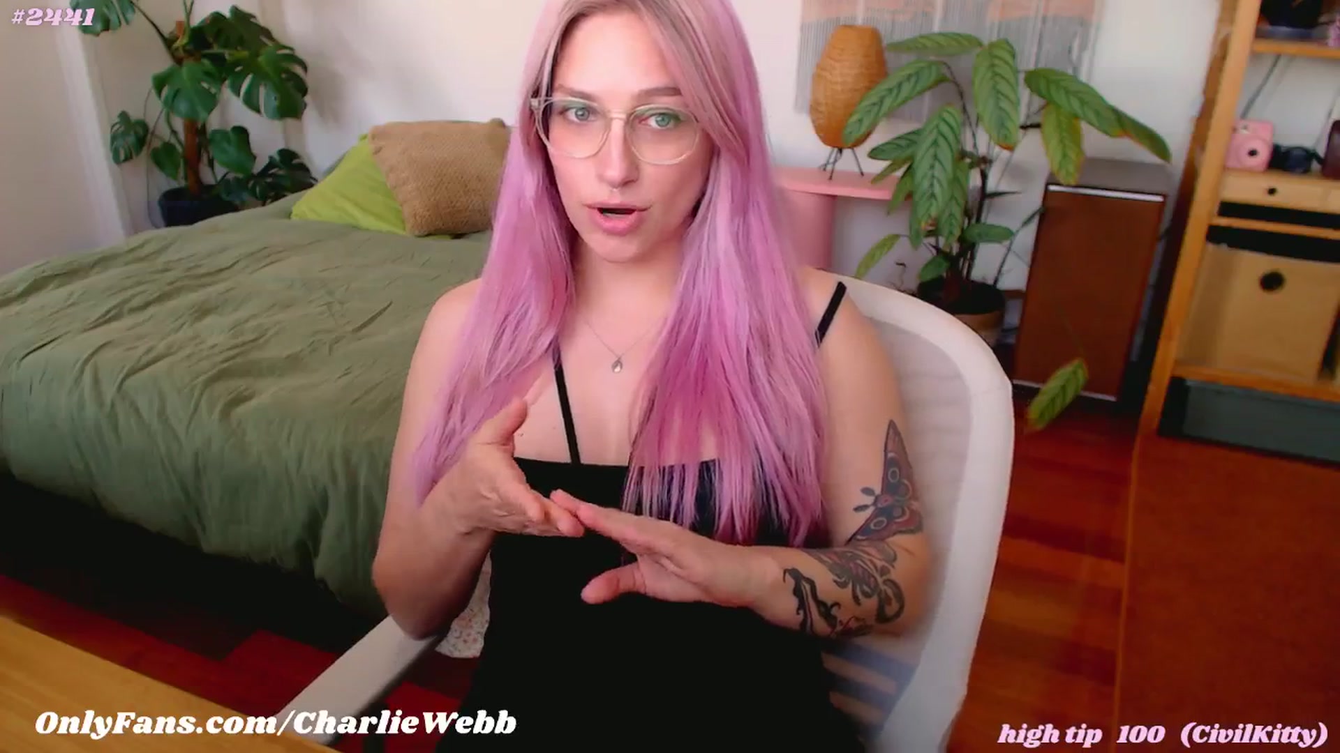 Gallery image thumbnail from CharlieWebb's myfreecams stream on, 09/17/2024, 07:43 image 6 of 20