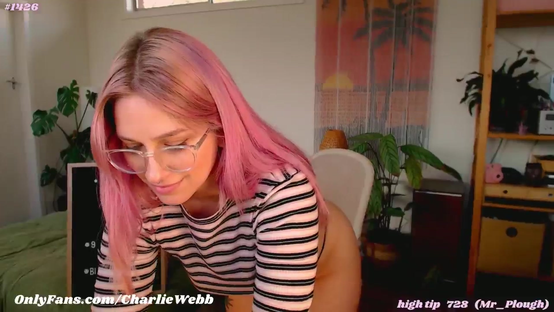 Gallery image thumbnail from CharlieWebb's myfreecams stream on, 09/22/2024, 07:31 image 11 of 20