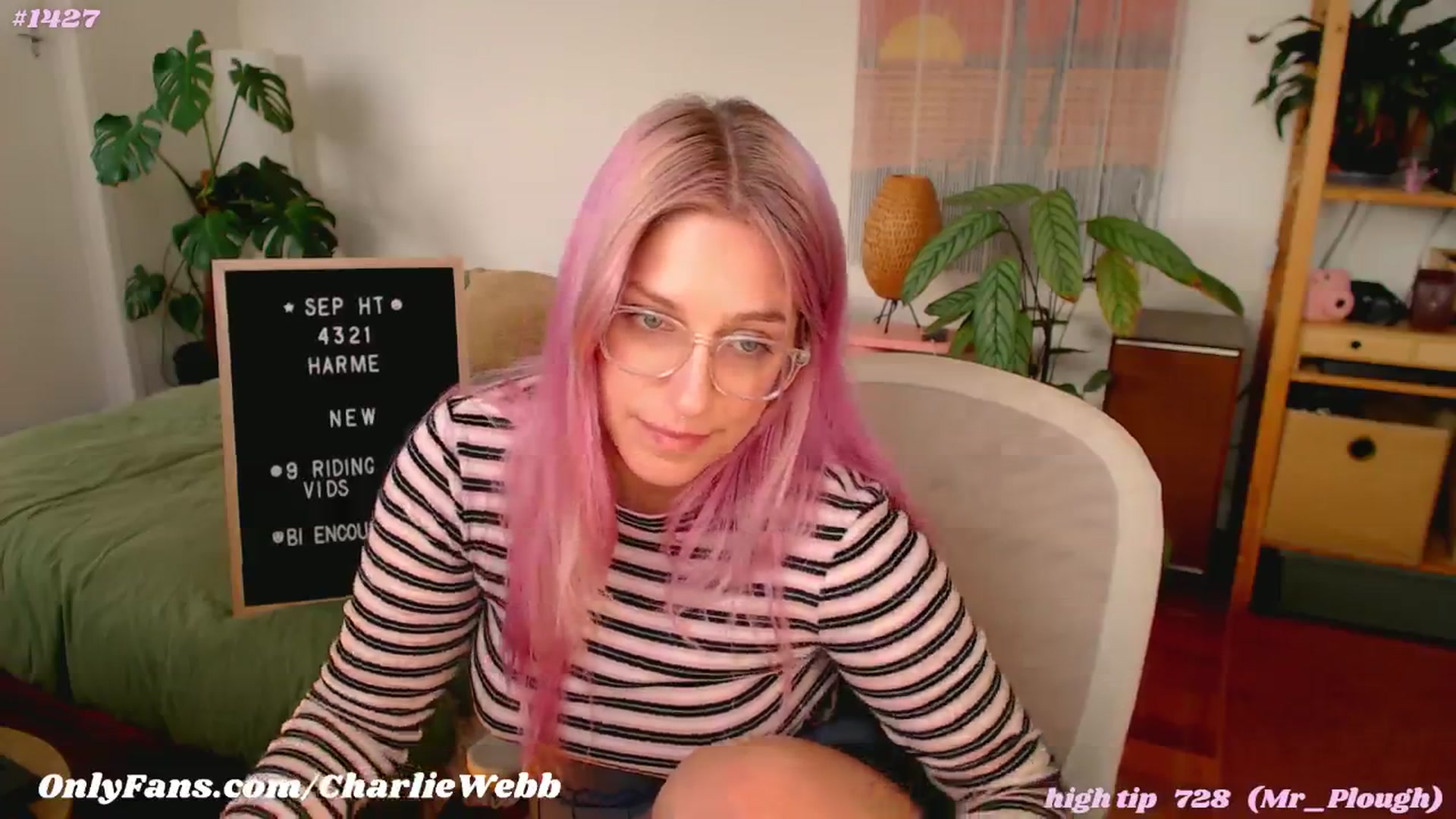 Gallery image thumbnail from CharlieWebb's myfreecams stream on, 09/22/2024, 07:31 image 8 of 20