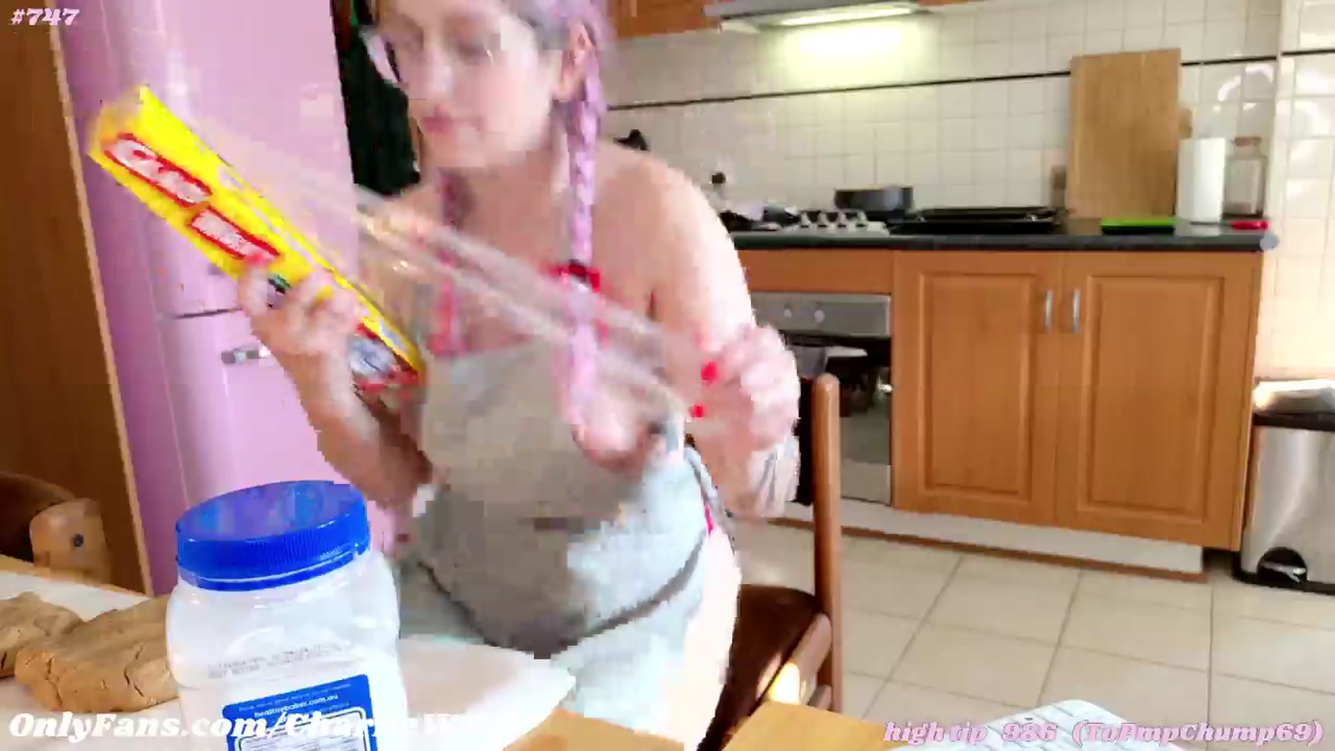 Gallery image thumbnail from CharlieWebb's myfreecams stream on, 12/24/2024, 09:37 image 14 of 20