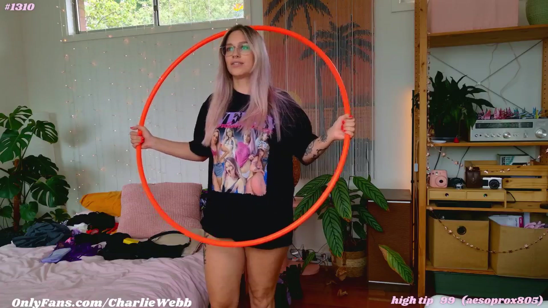 Gallery image thumbnail from CharlieWebb's myfreecams stream on, 01/06/2025, 04:26 image 10 of 20