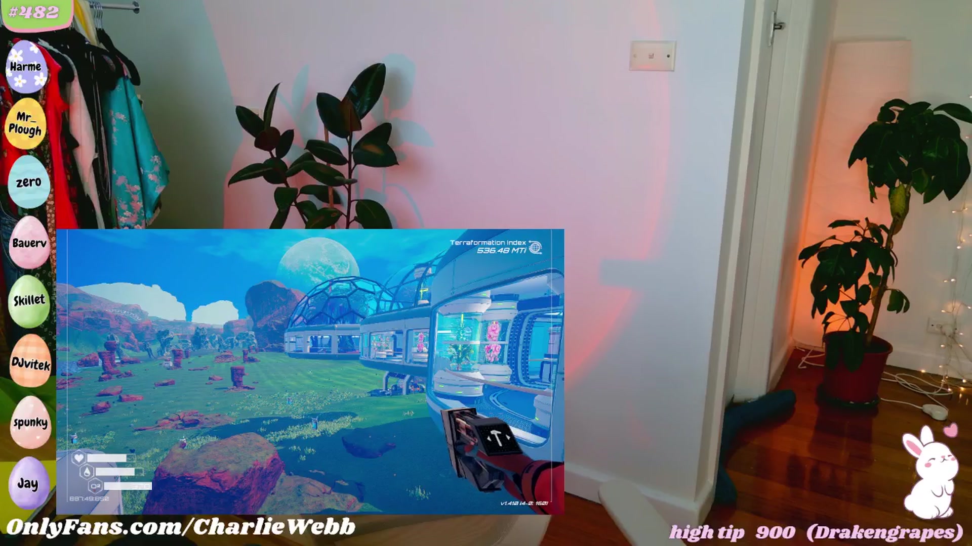 Gallery image thumbnail from CharlieWebb's myfreecams stream on, 04/20/2025, 09:48 image 10 of 20