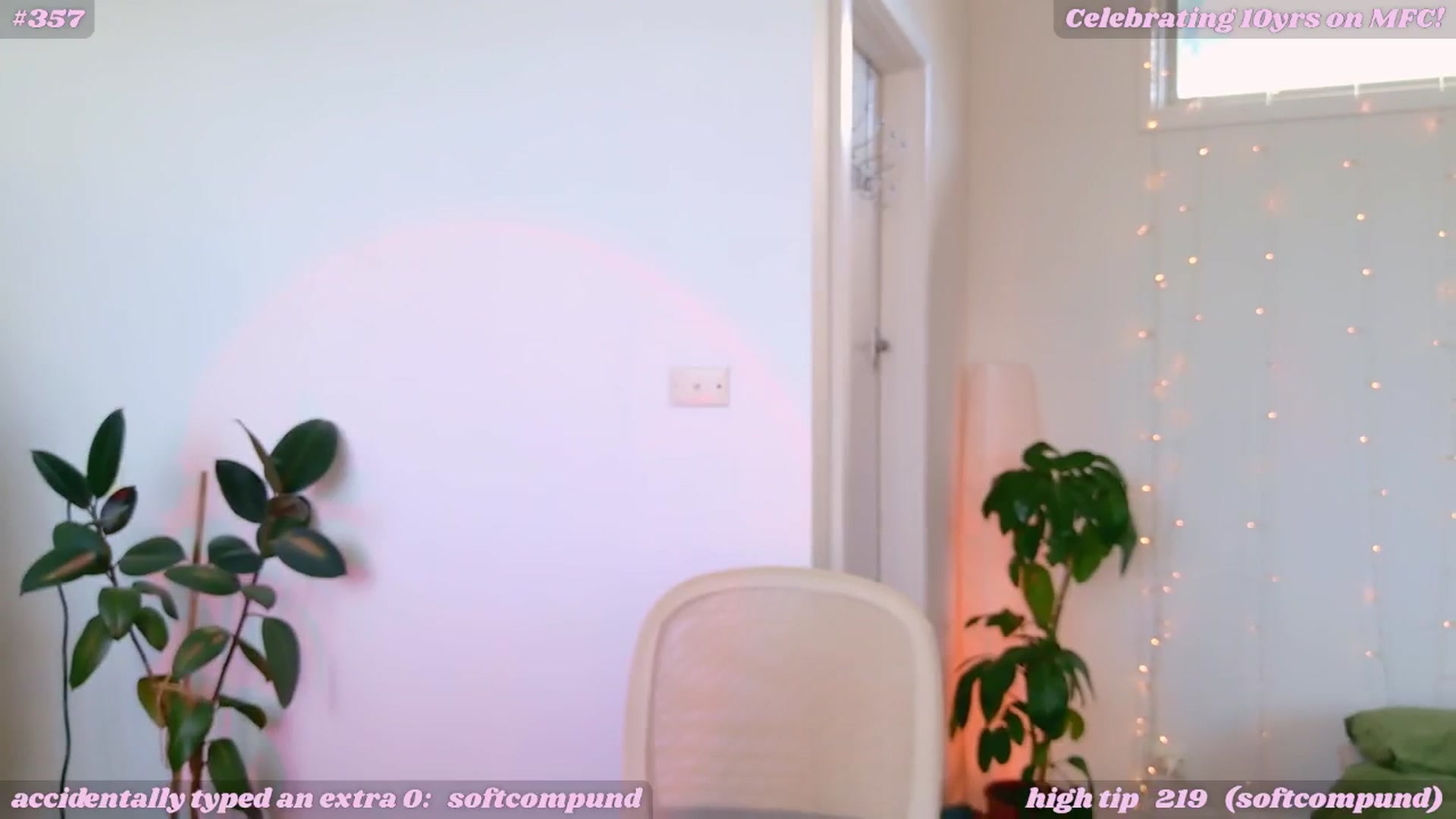 Gallery image thumbnail from CharlieWebb's myfreecams stream on, 06/30/2025, 04:22 image 17 of 20