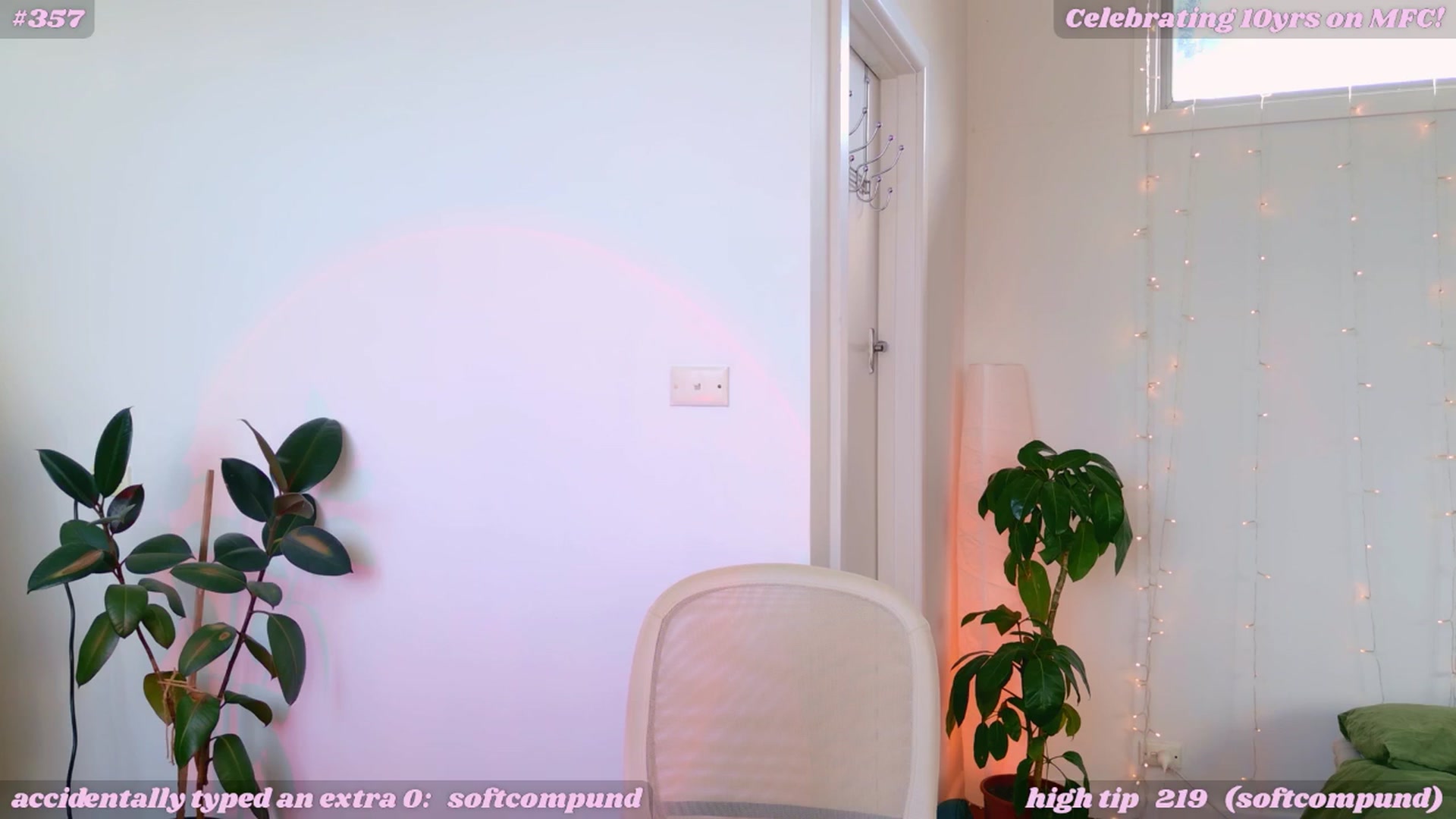 Gallery image thumbnail from CharlieWebb's myfreecams stream on, 06/30/2025, 04:22 image 16 of 20