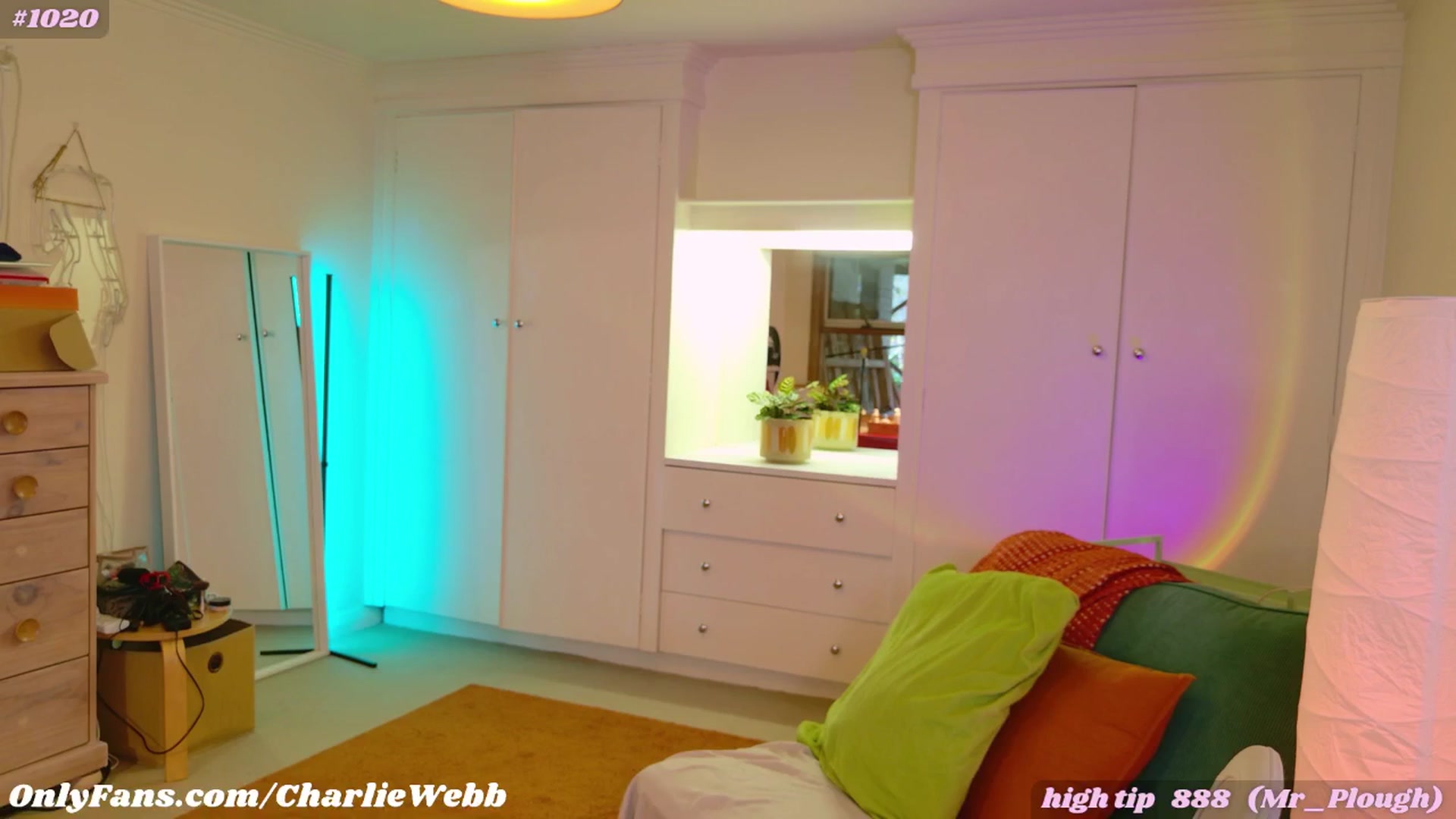 Gallery image thumbnail from CharlieWebb's myfreecams stream on, 07/31/2025, 06:43 image 12 of 20