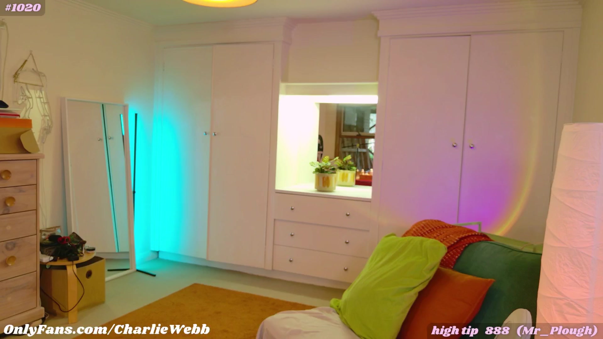 Gallery image thumbnail from CharlieWebb's myfreecams stream on, 07/31/2025, 06:43 image 14 of 20