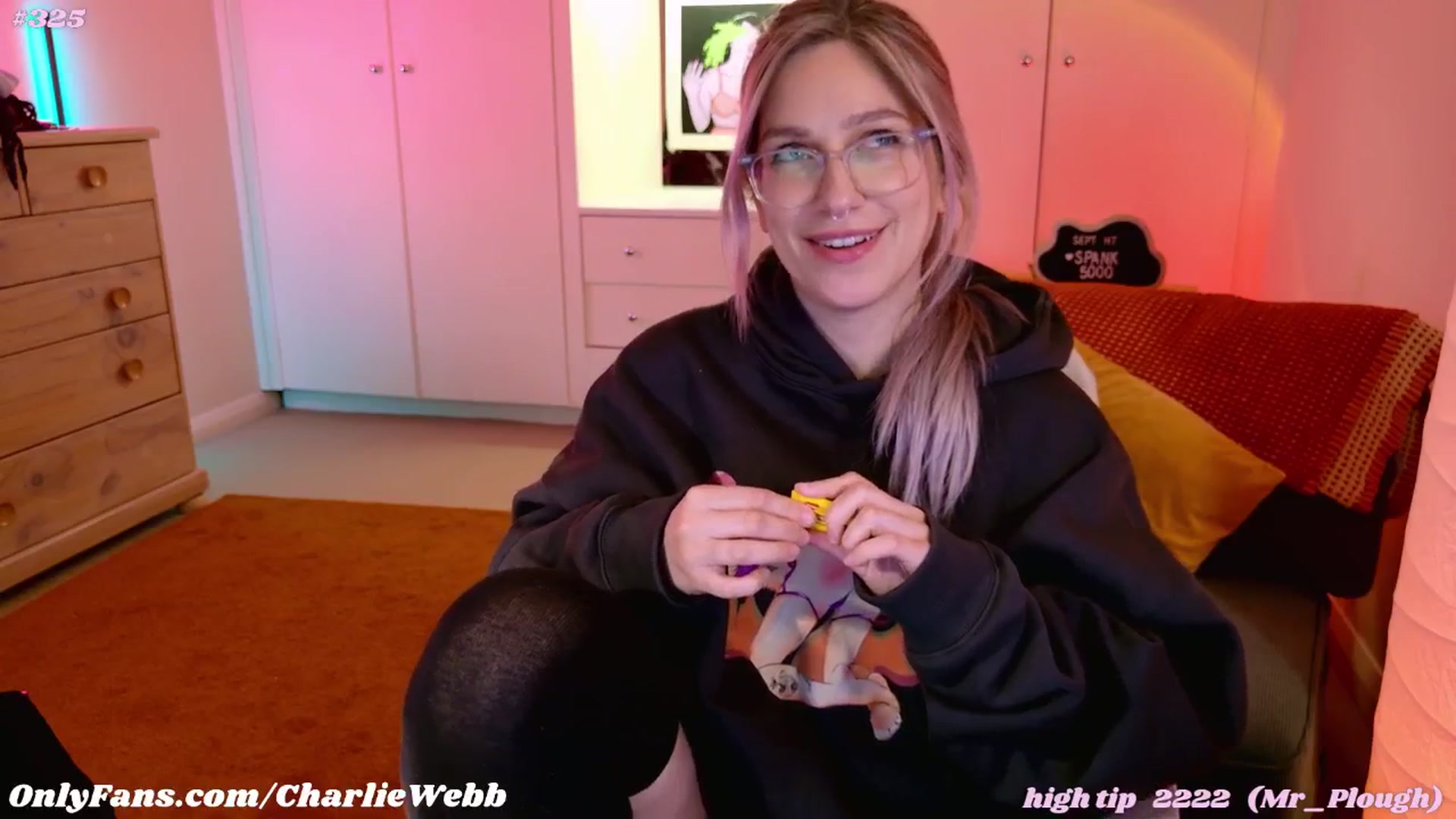 Gallery image thumbnail from CharlieWebb's myfreecams stream on, 09/28/2025, 09:51 image 4 of 20