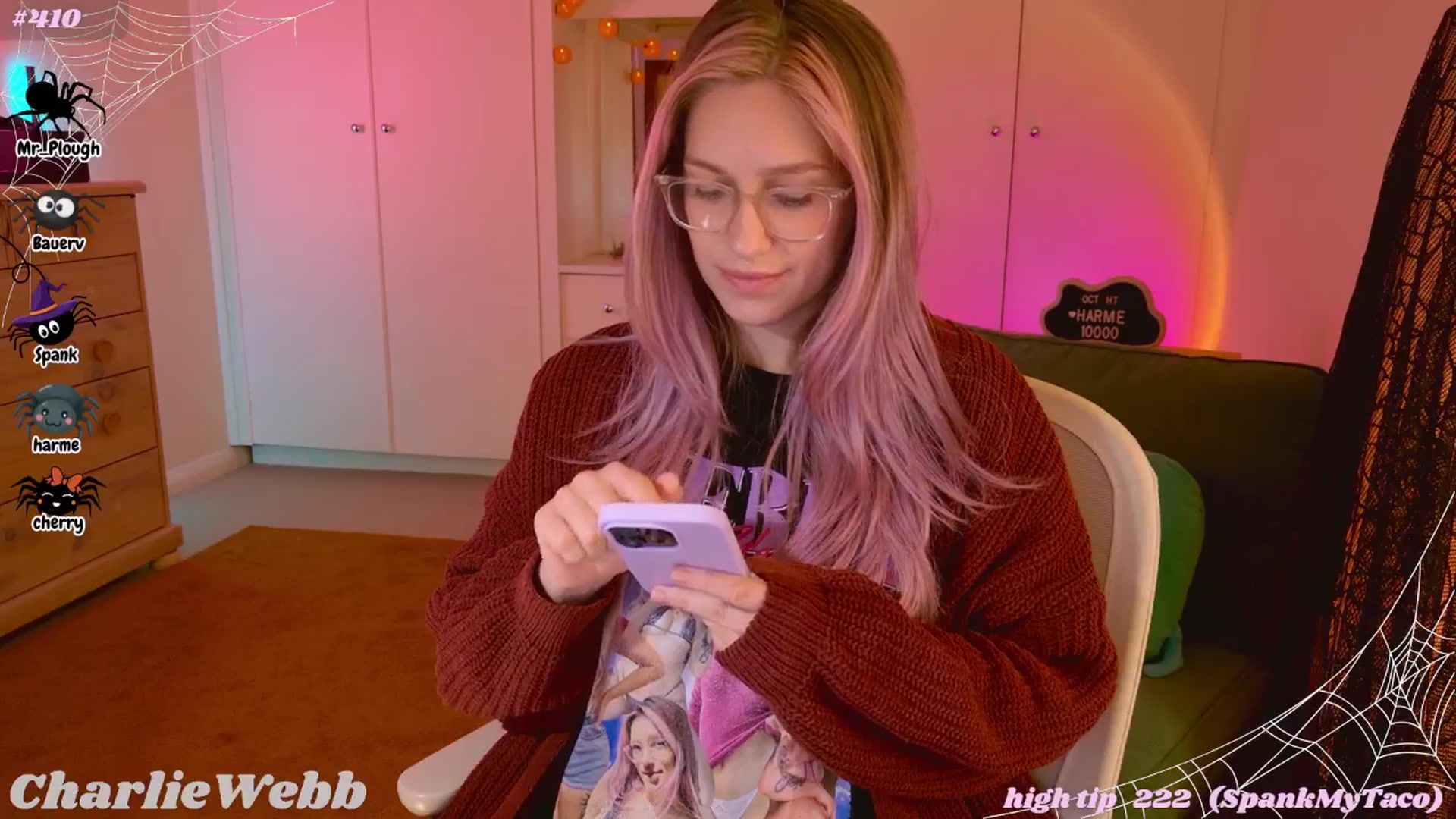 Gallery image thumbnail from CharlieWebb's myfreecams stream on, 10/19/2025, 08:52 image 15 of 20