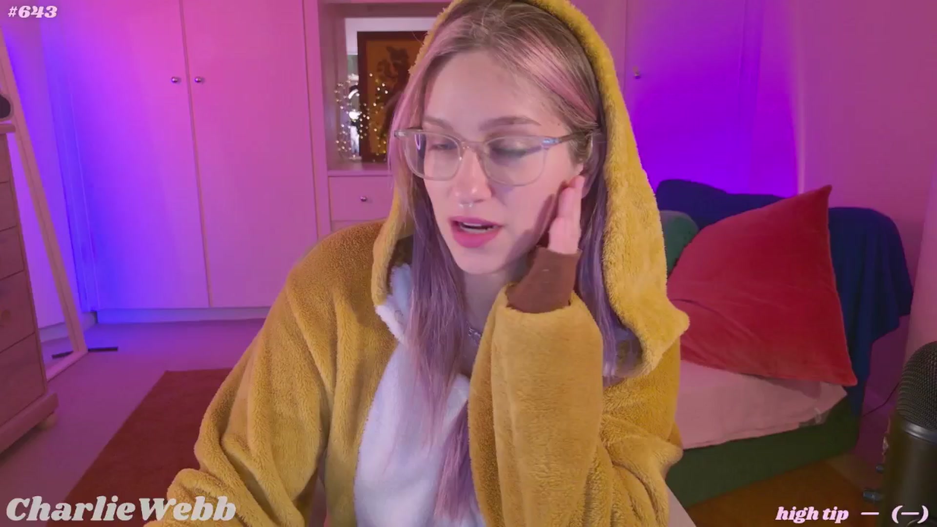 Gallery image thumbnail from CharlieWebb's myfreecams stream on, 11/16/2025, 11:45 image 1 of 20