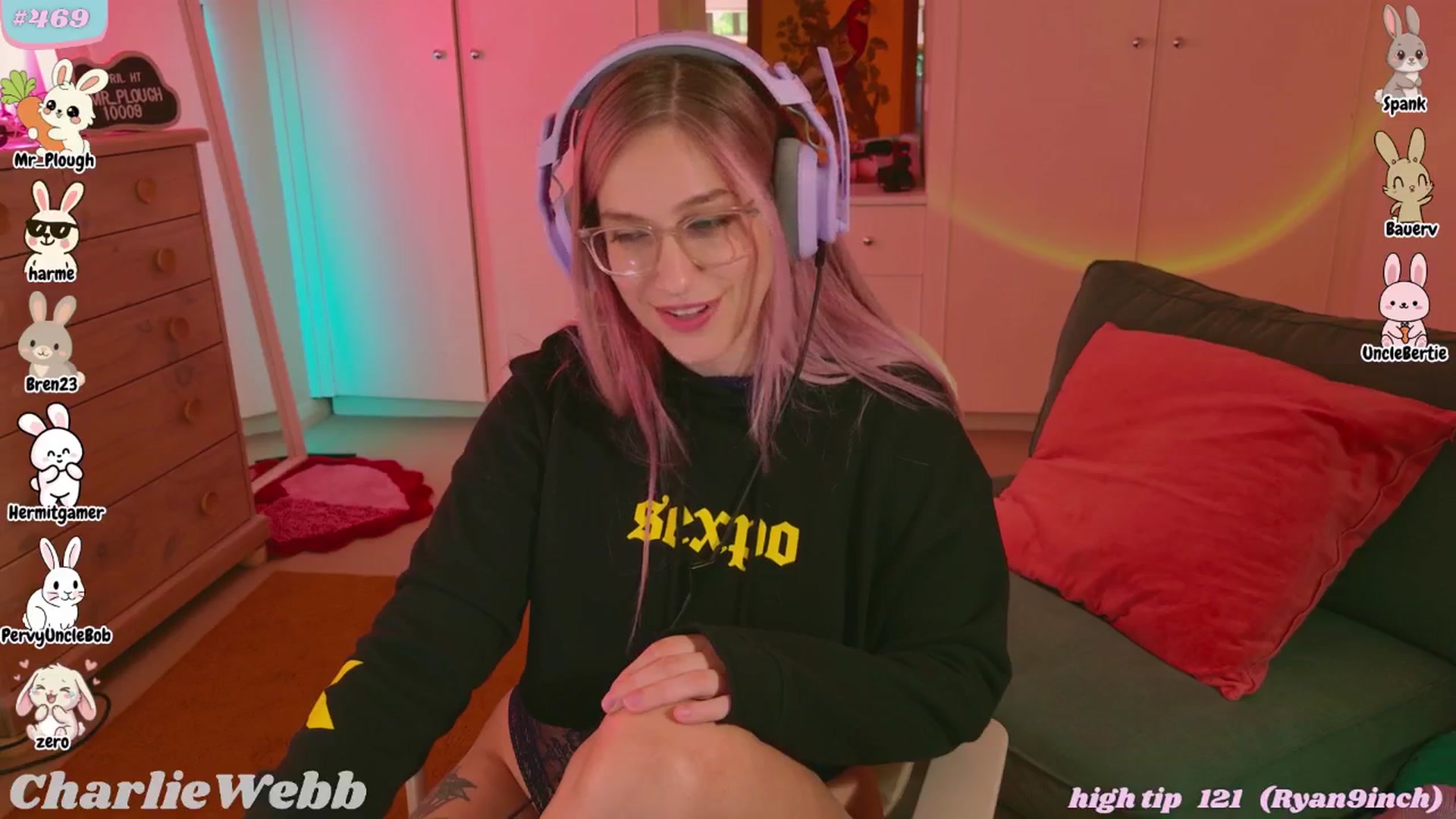 Gallery image thumbnail from CharlieWebb's myfreecams stream on, 04/28/2026, 06:05 image 2 of 20
