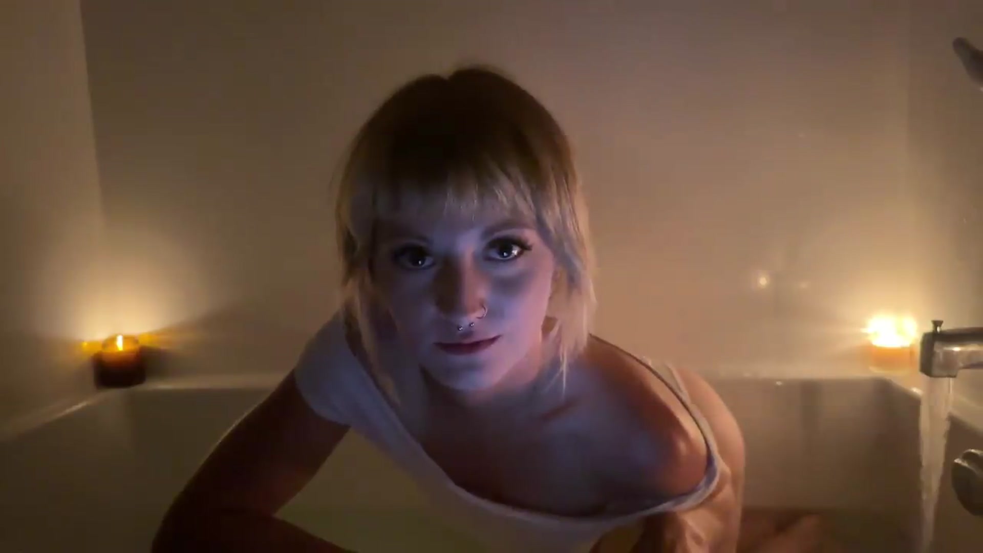 Gallery image thumbnail from Charlie_Starr's myfreecams stream on, 08/13/2026, 02:21 image 14 of 20