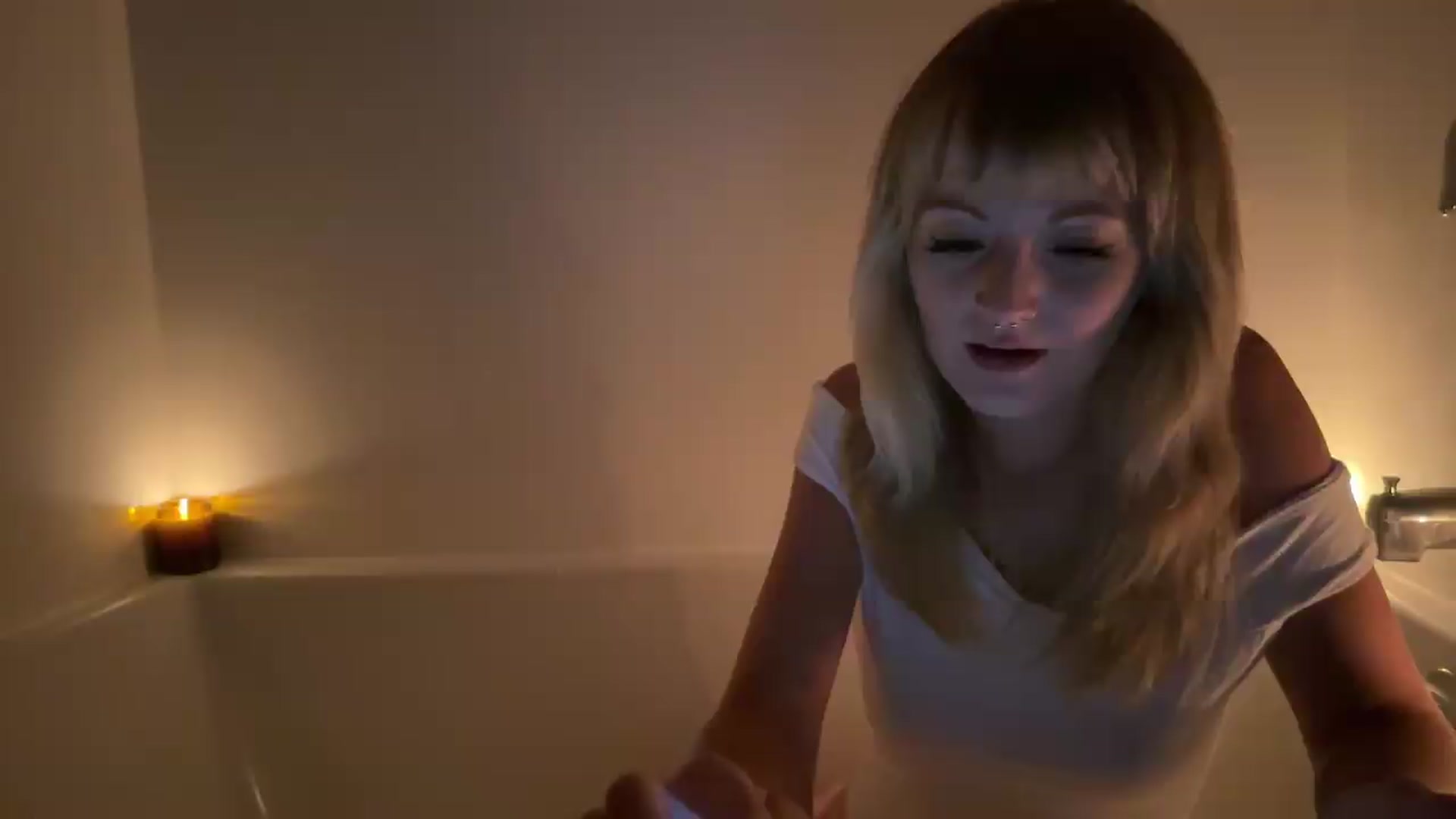 Gallery image thumbnail from Charlie_Starr's myfreecams stream on, 08/13/2026, 02:21 image 8 of 20