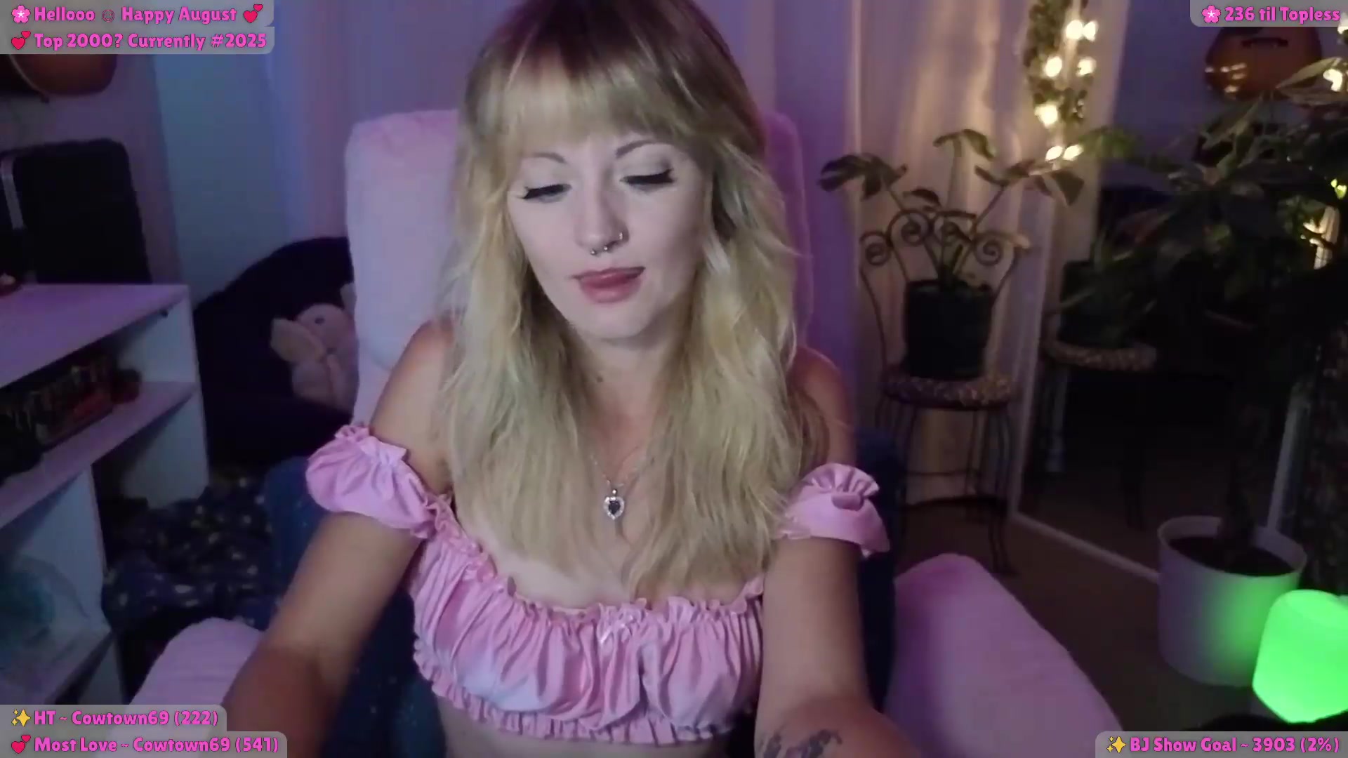 Gallery image thumbnail from Charlie_Starr's myfreecams stream on, 08/26/2026, 04:23 image 16 of 20