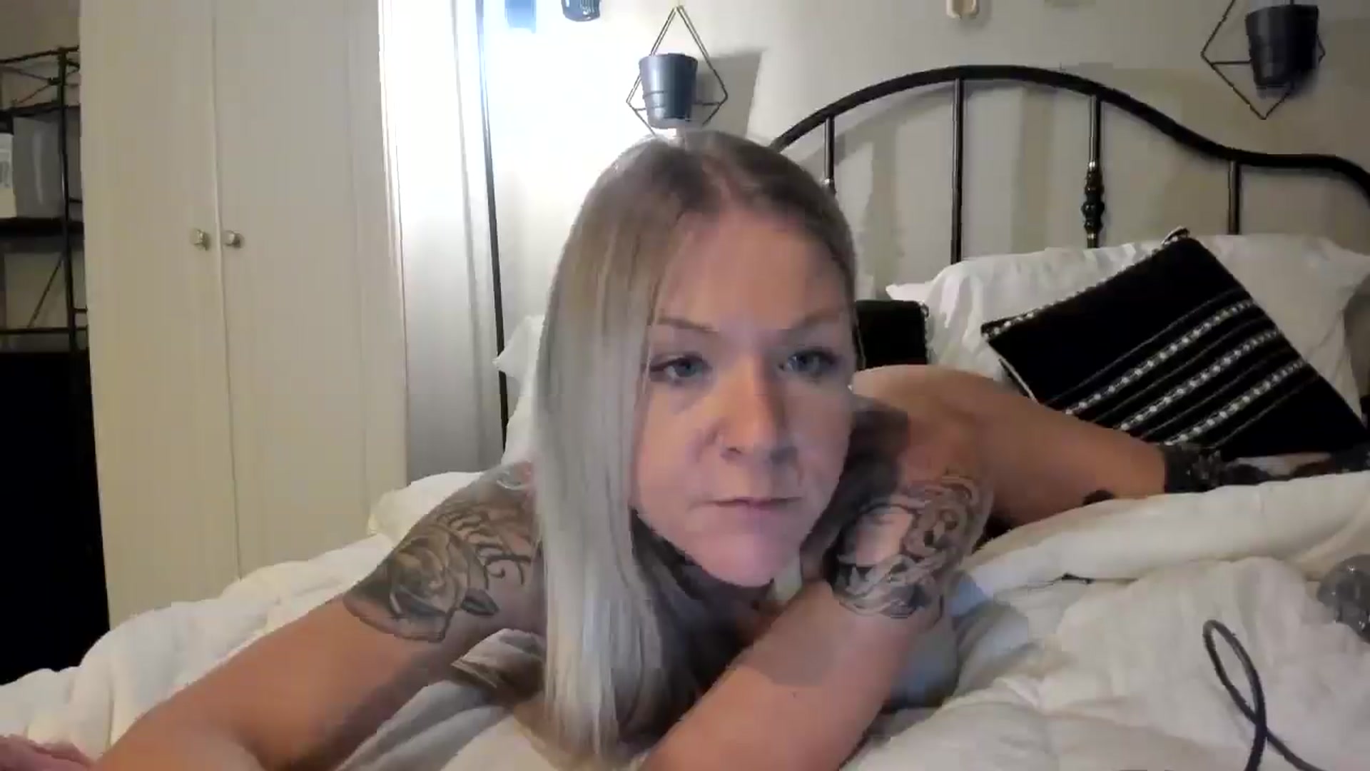 Gallery image thumbnail from Charliecheeks's myfreecams stream on, 07/15/2025, 07:18 image 9 of 20