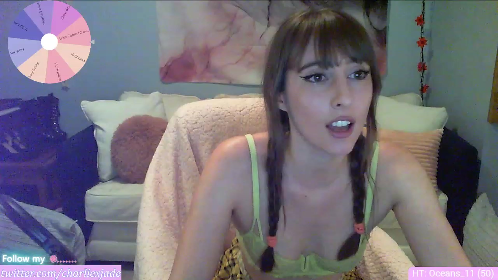 Gallery image thumbnail from Charliexjade's myfreecams stream on, 03/13/2023, 03:33 image 6 of 20