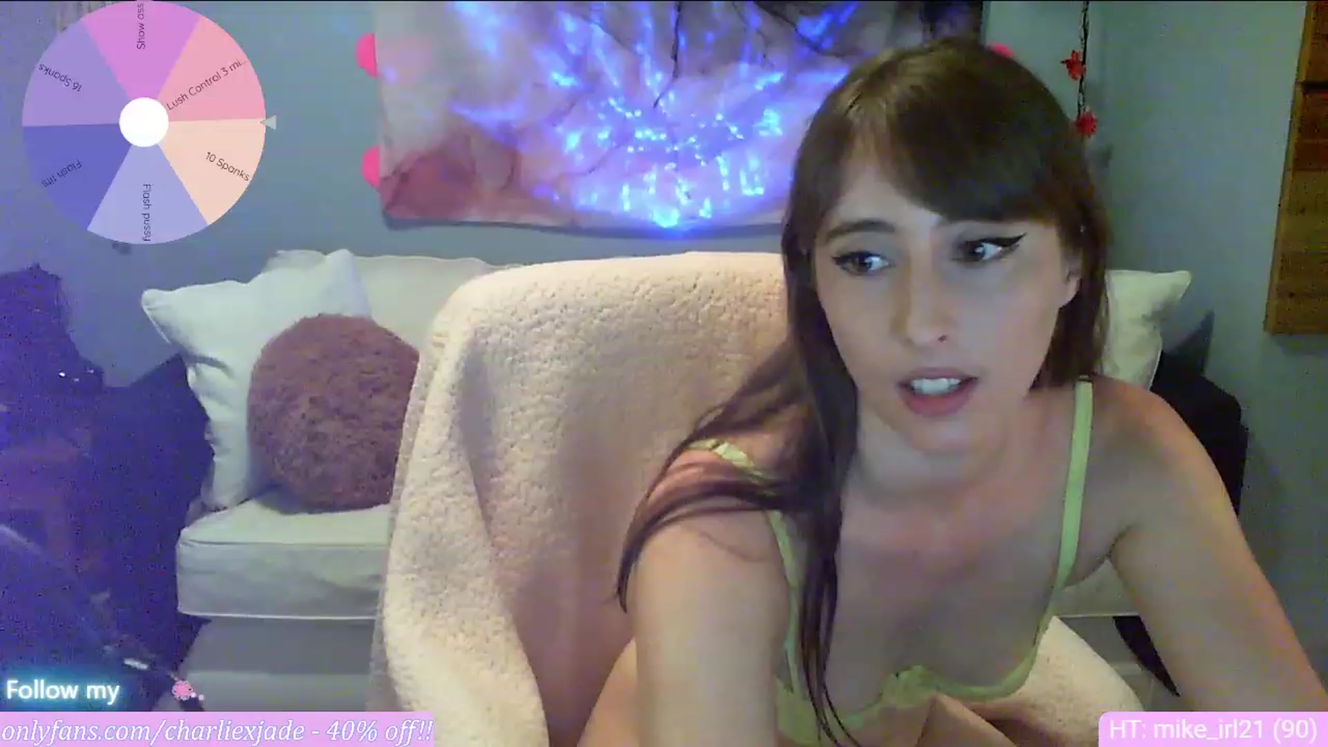 Gallery image thumbnail from Charliexjade's myfreecams stream on, 04/12/2023, 03:15 image 8 of 20
