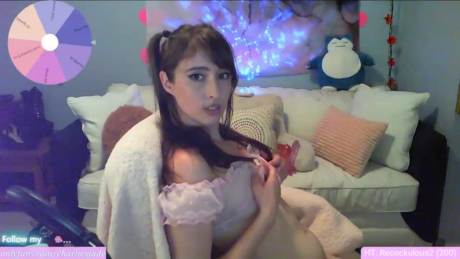 Gallery image thumbnail from Charliexjade's myfreecams stream on, 04/18/2023, 02:29 image 19 of 20