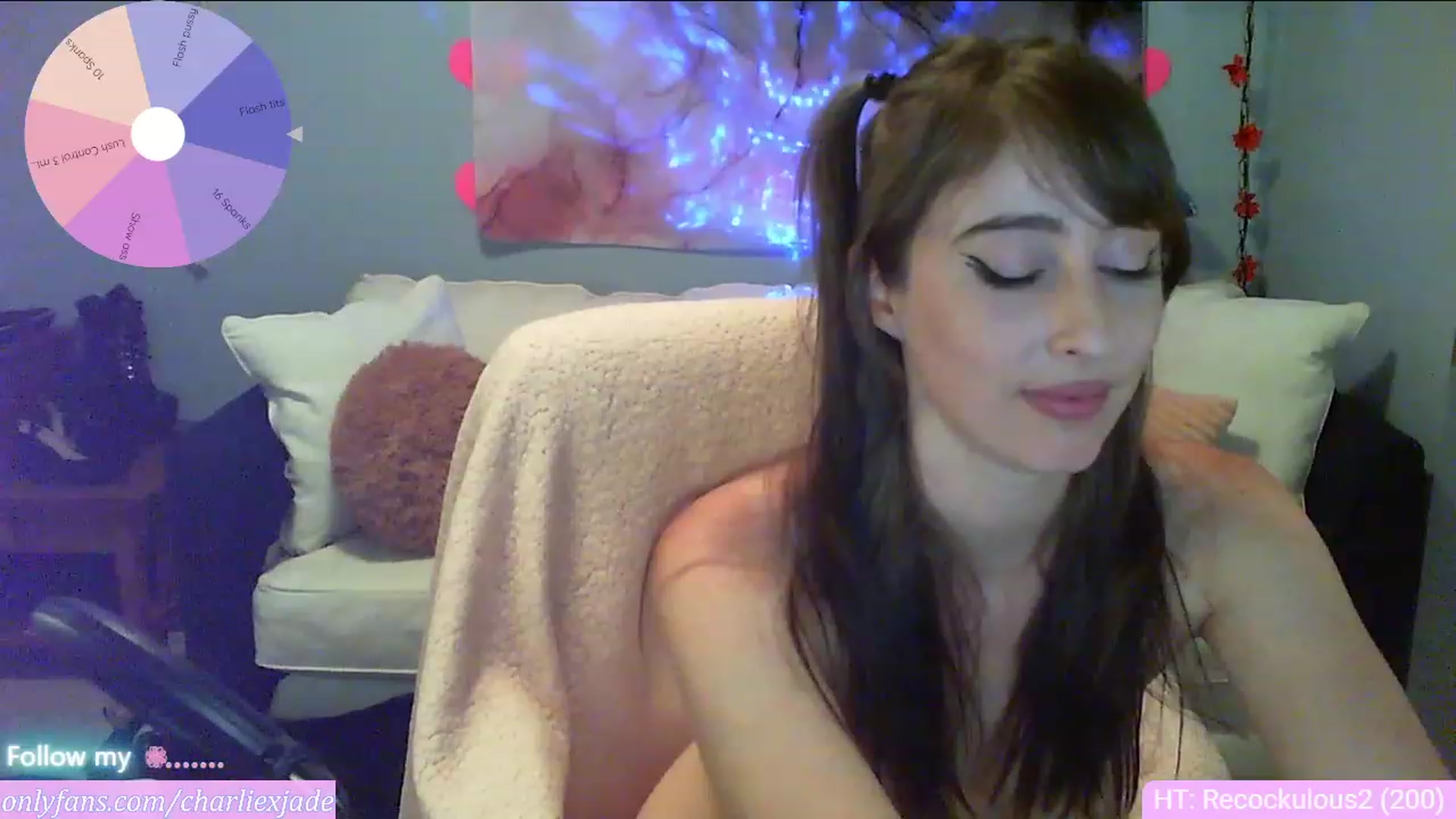 Gallery image thumbnail from Charliexjade's myfreecams stream on, 04/18/2023, 03:39 image 15 of 20