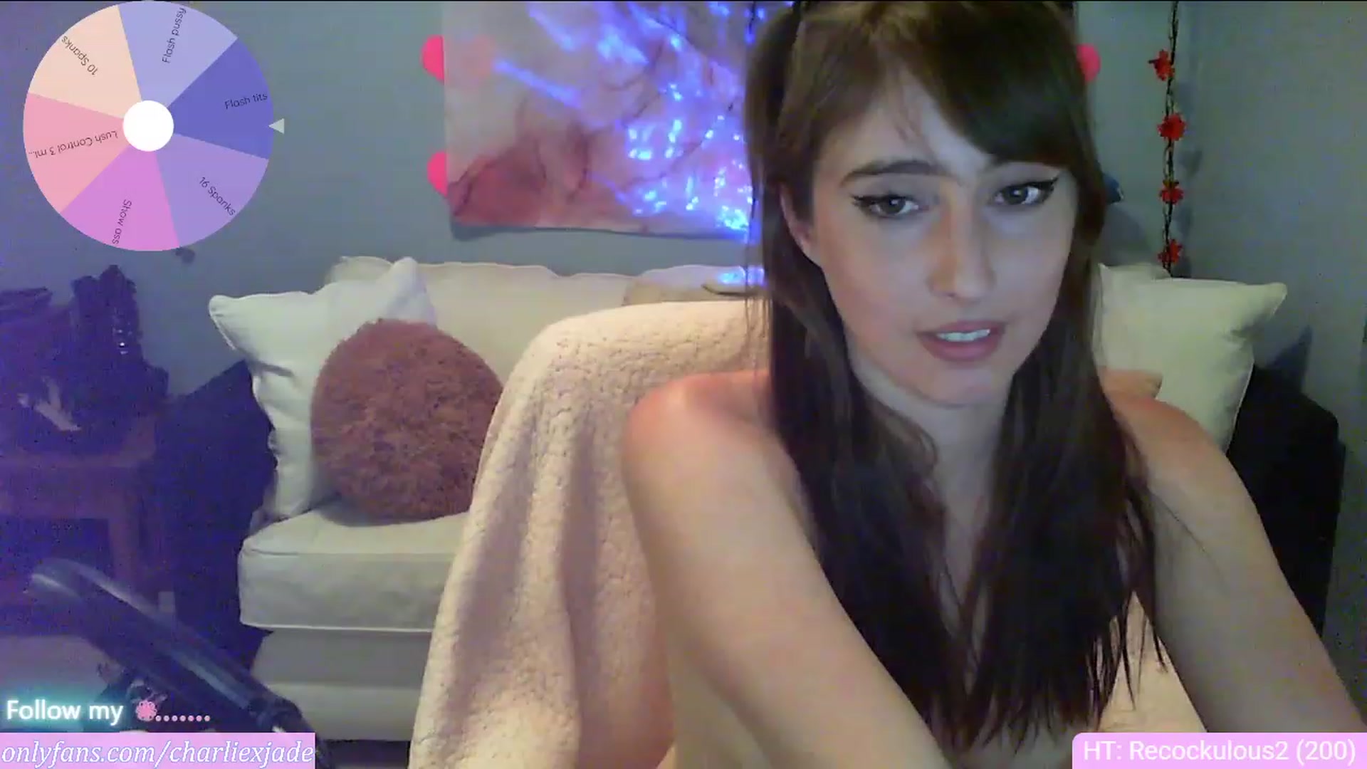 Gallery image thumbnail from Charliexjade's myfreecams stream on, 04/18/2023, 03:39 image 18 of 20