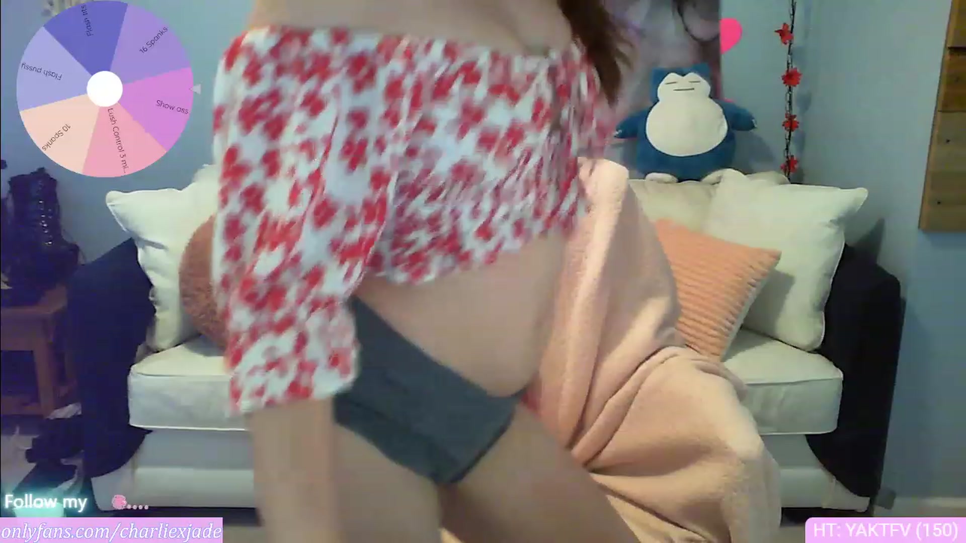 Gallery image thumbnail from Charliexjade's myfreecams stream on, 04/24/2023, 14:34 image 13 of 20
