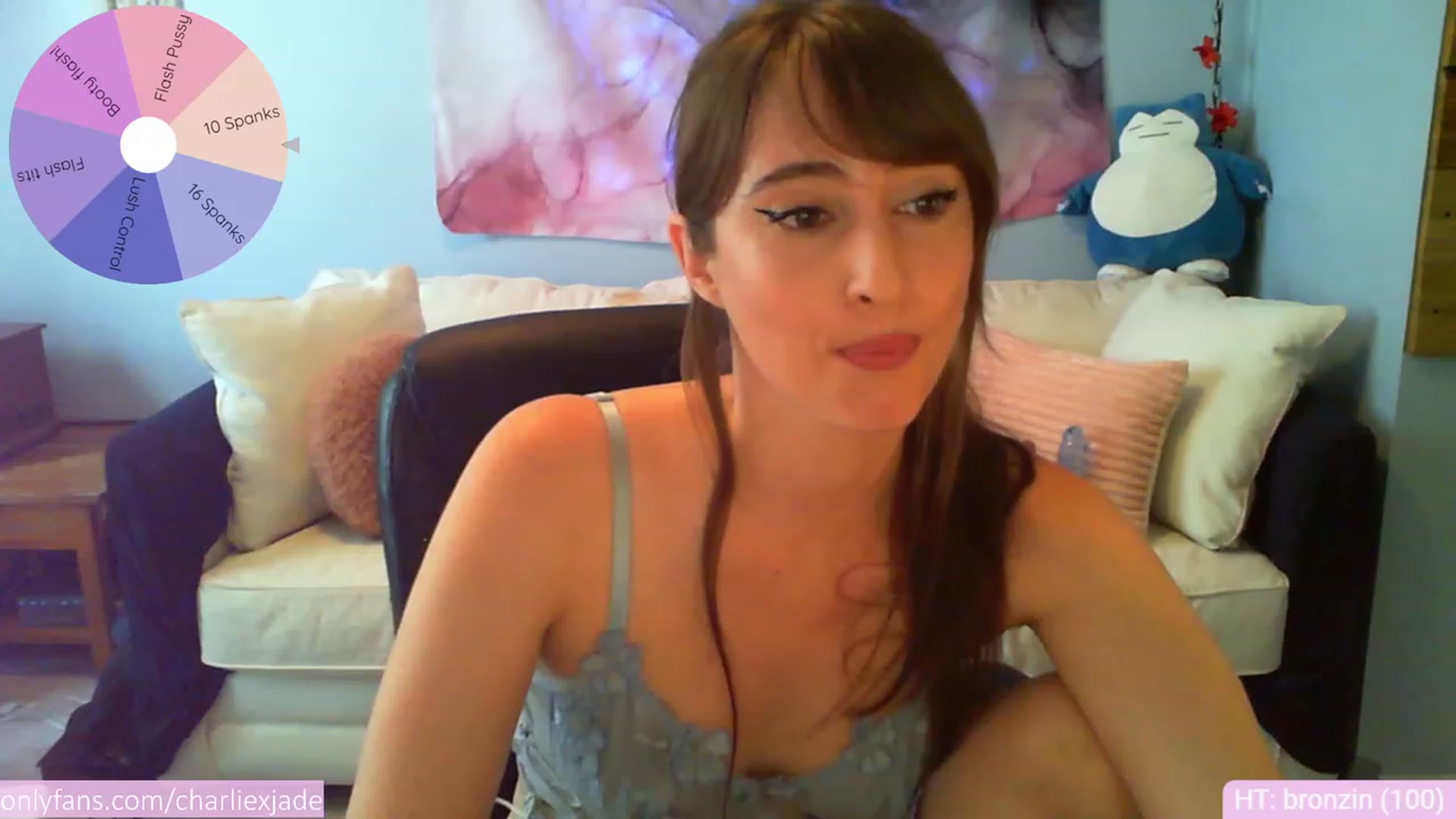 Gallery image thumbnail from Charliexjade's myfreecams stream on, 05/12/2023, 14:36 image 10 of 20