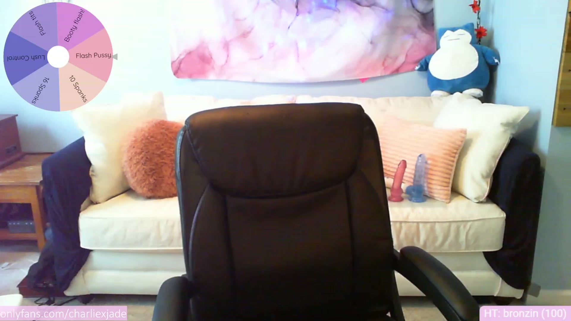 Gallery image thumbnail from Charliexjade's myfreecams stream on, 05/12/2023, 14:36 image 20 of 20