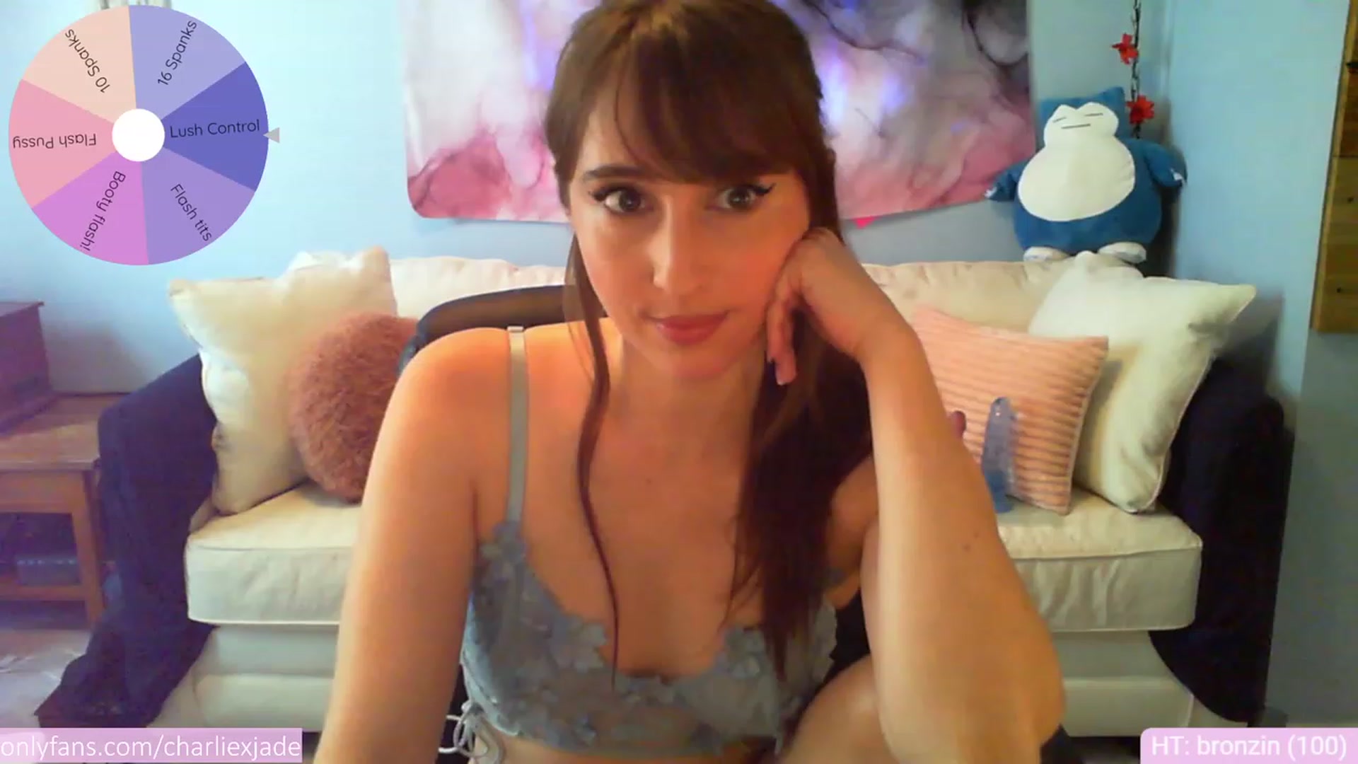 Gallery image thumbnail from Charliexjade's myfreecams stream on, 05/12/2023, 14:36 image 11 of 20