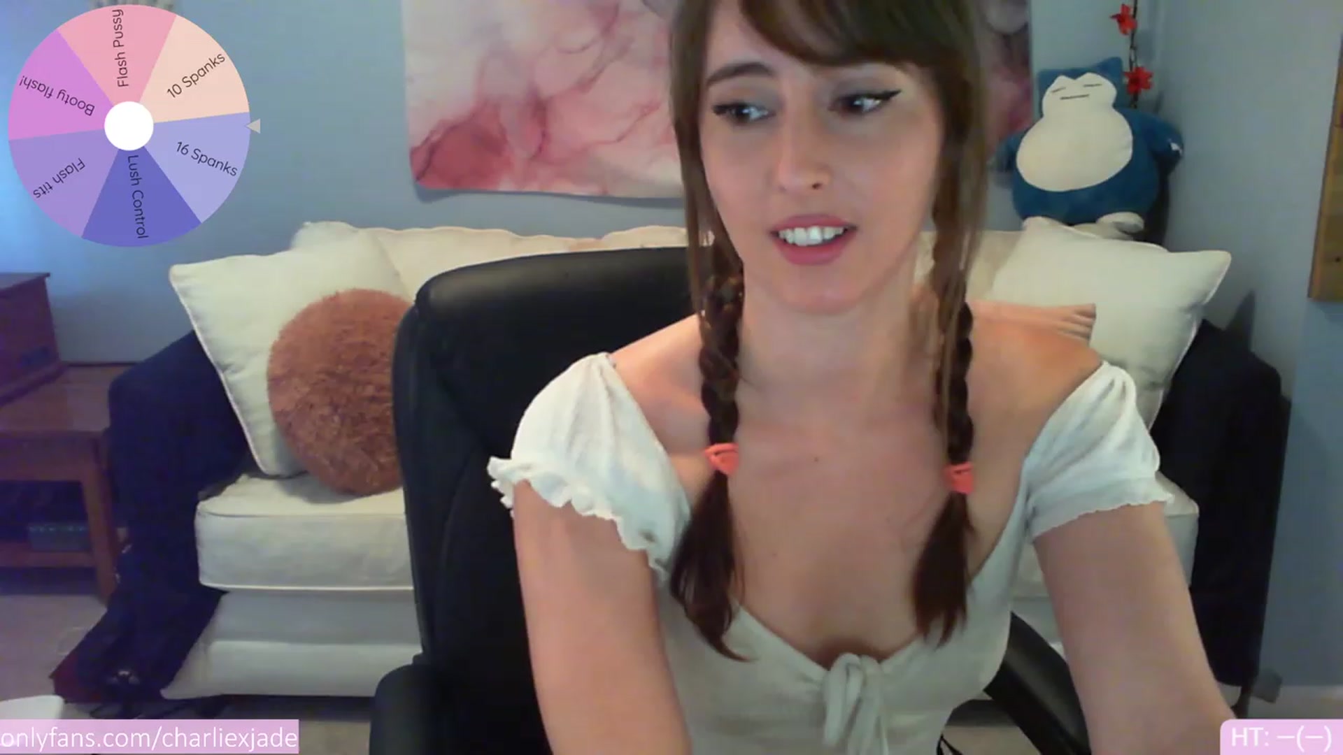 Gallery image thumbnail from Charliexjade's myfreecams stream on, 05/14/2023, 15:48 image 1 of 20