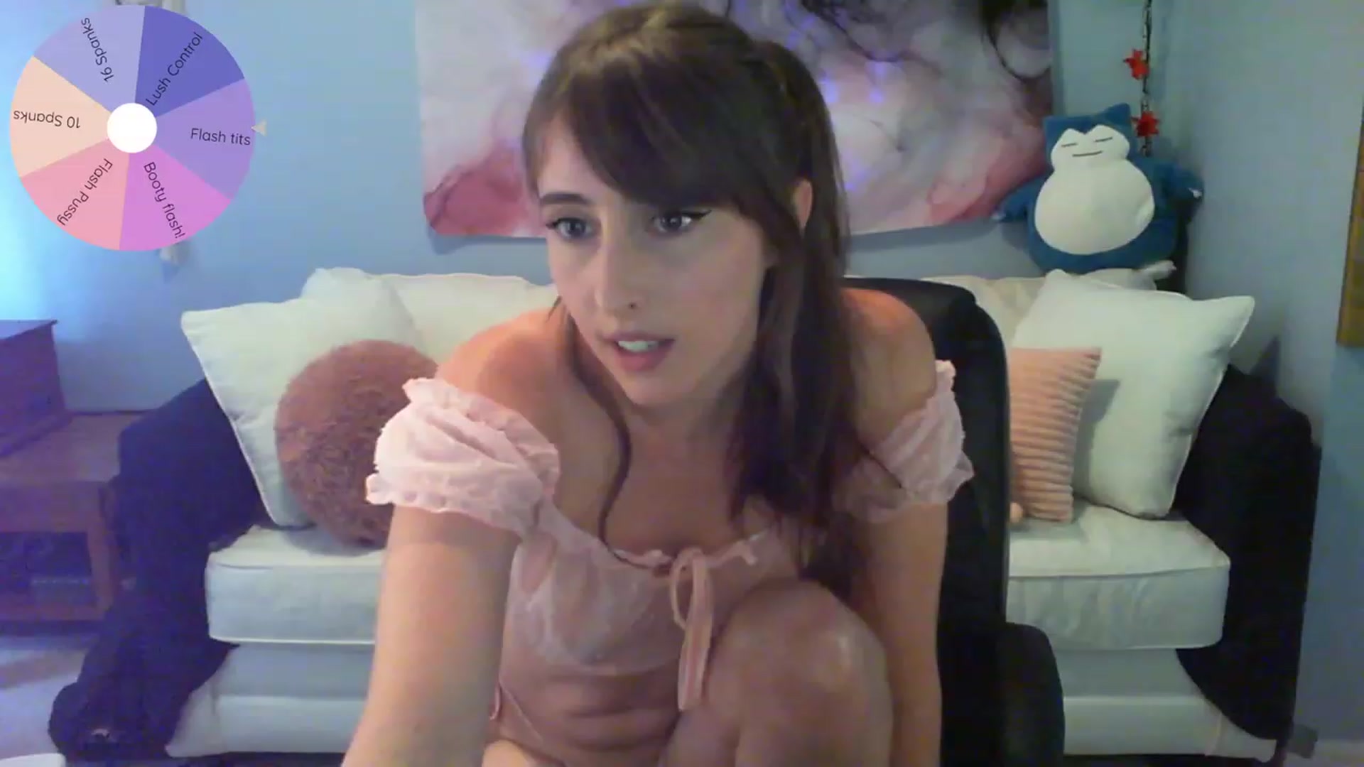 Gallery image thumbnail from Charliexjade's myfreecams stream on, 05/25/2023, 18:37 image 7 of 20
