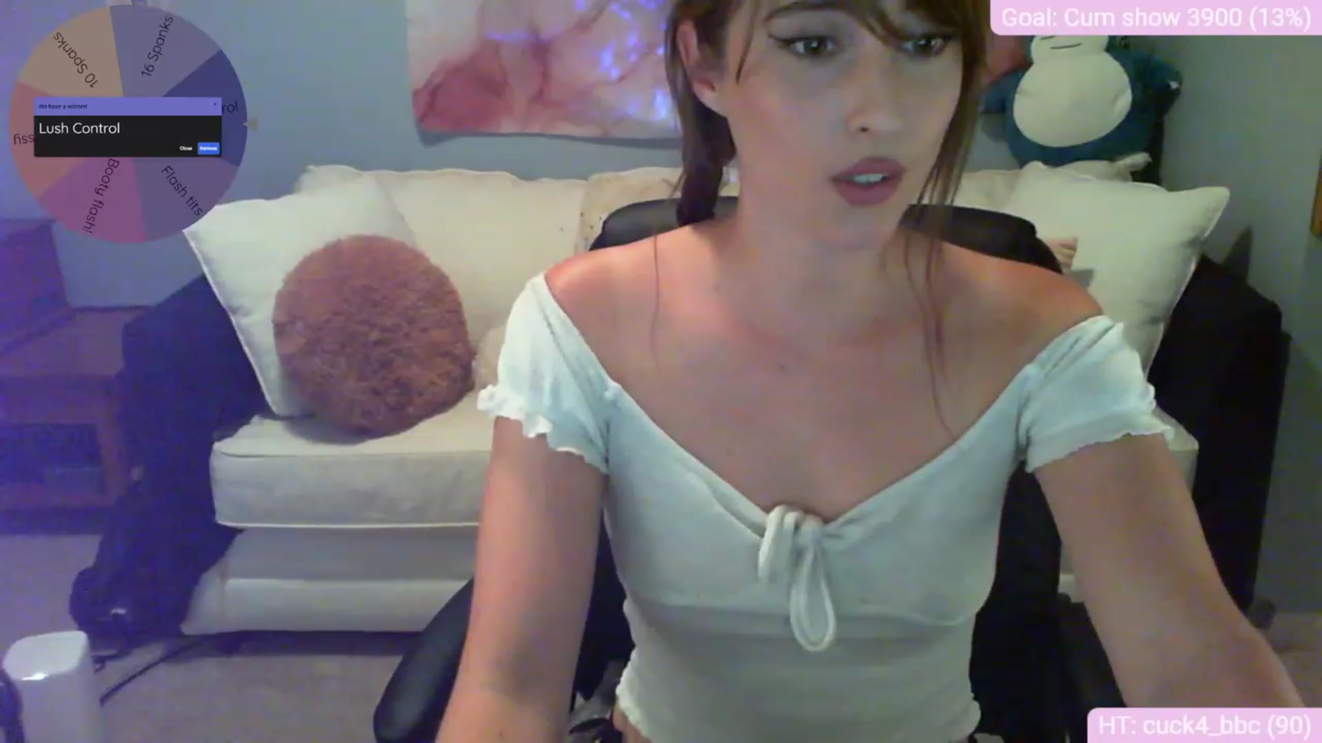 Gallery image thumbnail from Charliexjade's myfreecams stream on, 05/26/2023, 01:38 image 11 of 20