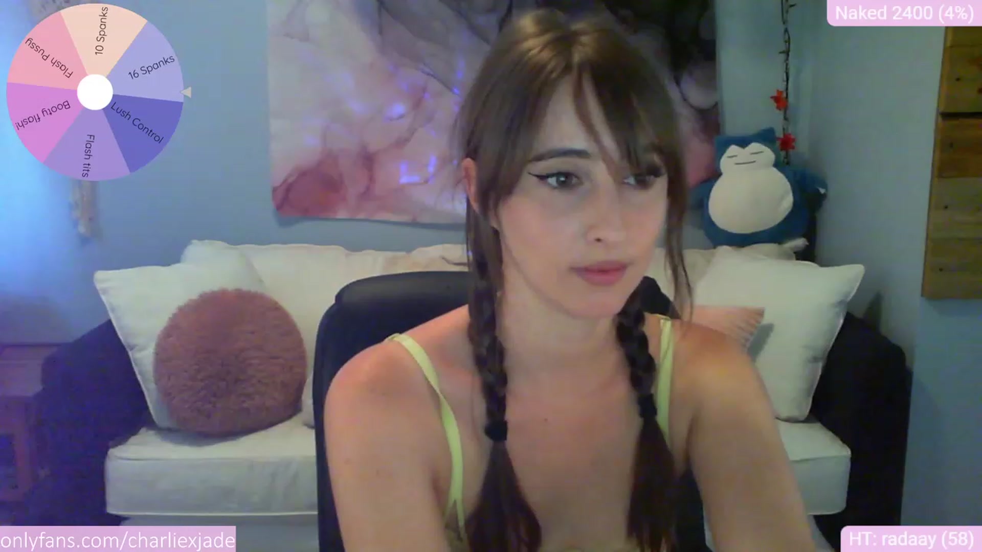 Gallery image thumbnail from Charliexjade's myfreecams stream on, 05/30/2023, 17:54 image 12 of 20