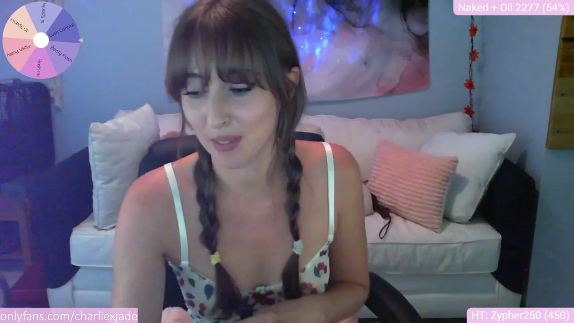 Gallery image thumbnail from Charliexjade's myfreecams stream on, 08/26/2023, 22:04 image 15 of 20