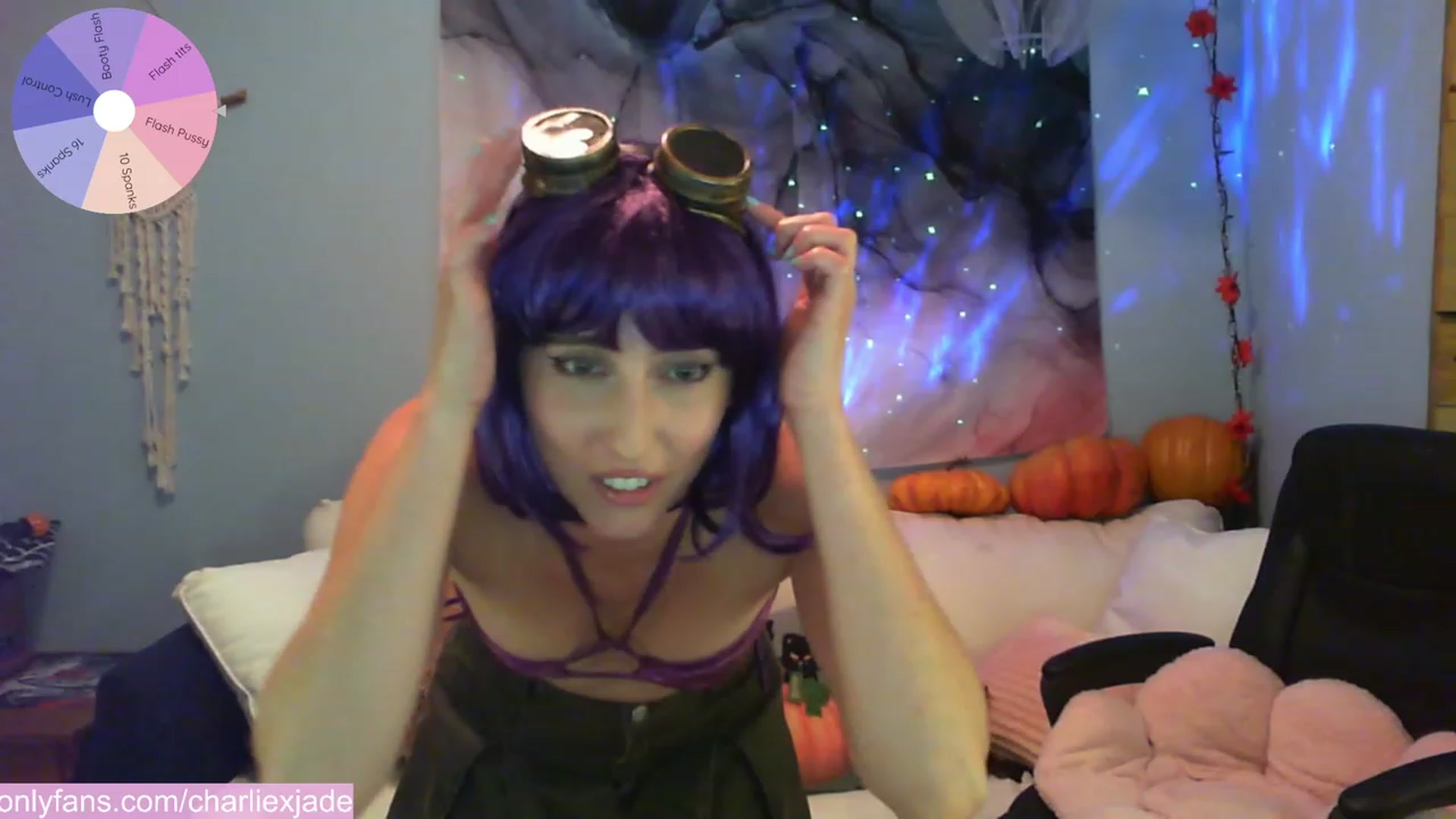 Gallery image thumbnail from Charliexjade's myfreecams stream on, 10/08/2023, 05:19 image 5 of 20