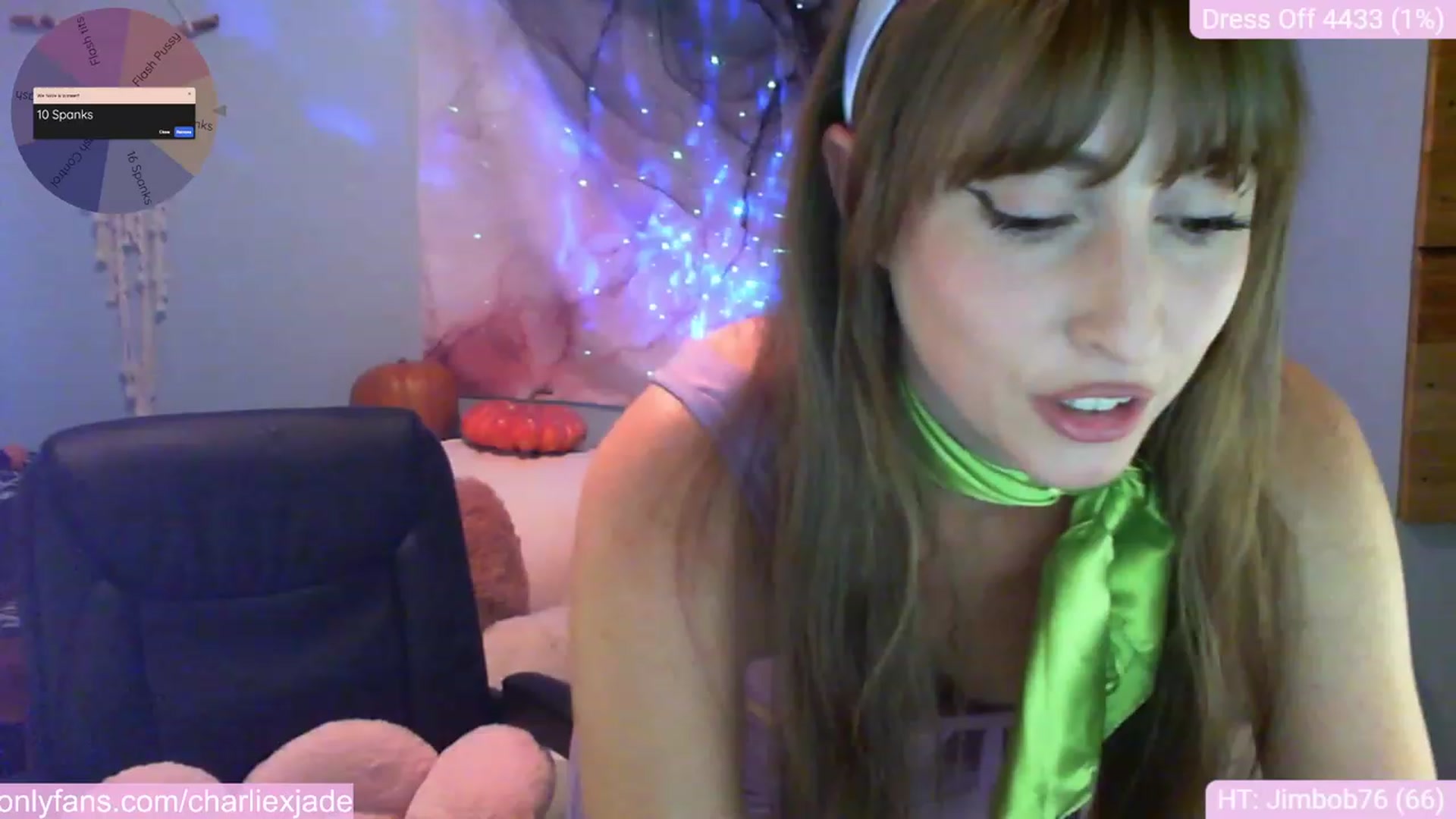 Gallery image thumbnail from Charliexjade's myfreecams stream on, 10/08/2023, 21:14 image 17 of 20