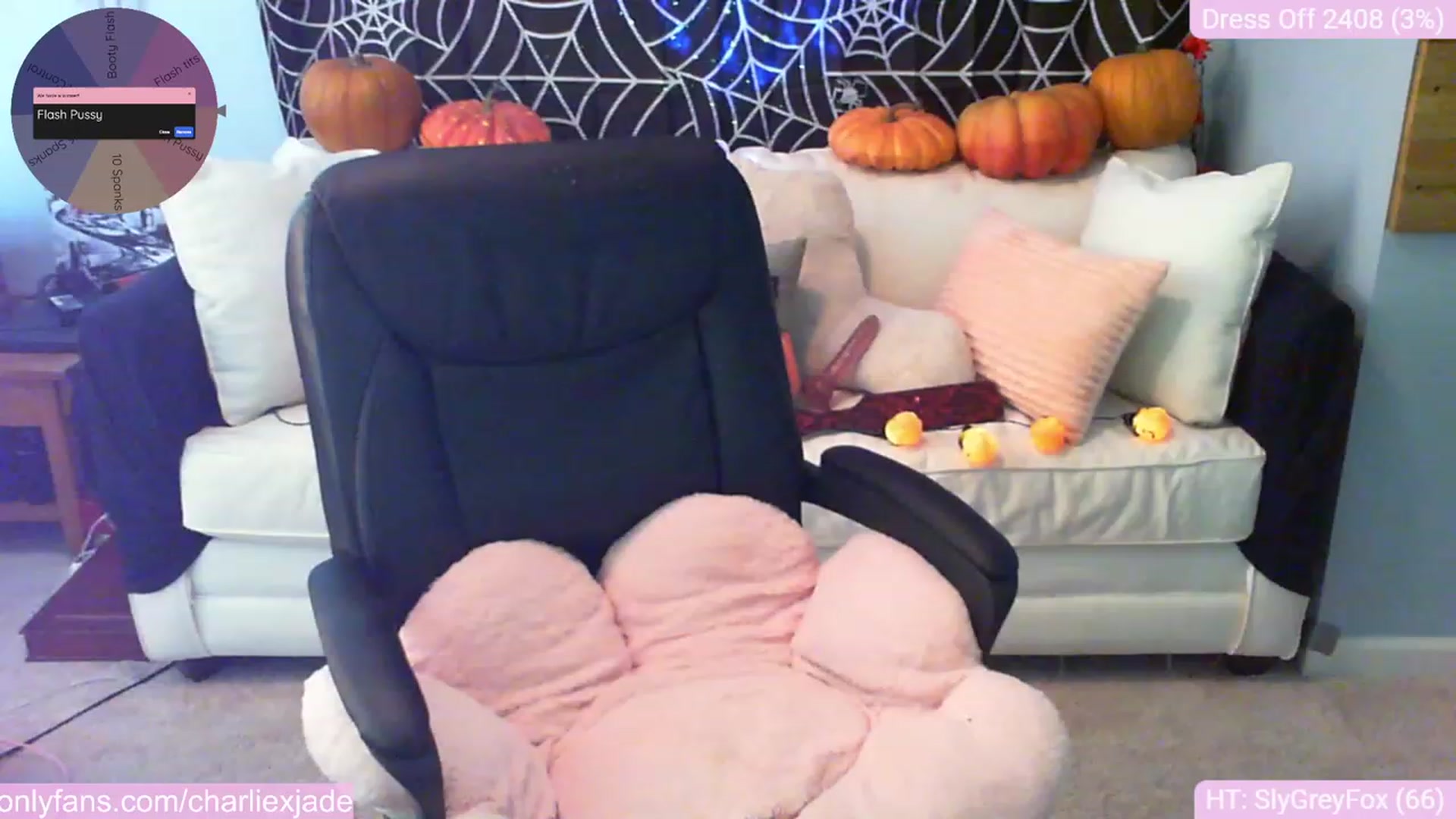 Gallery image thumbnail from Charliexjade's myfreecams stream on, 10/21/2023, 23:42 image 3 of 20