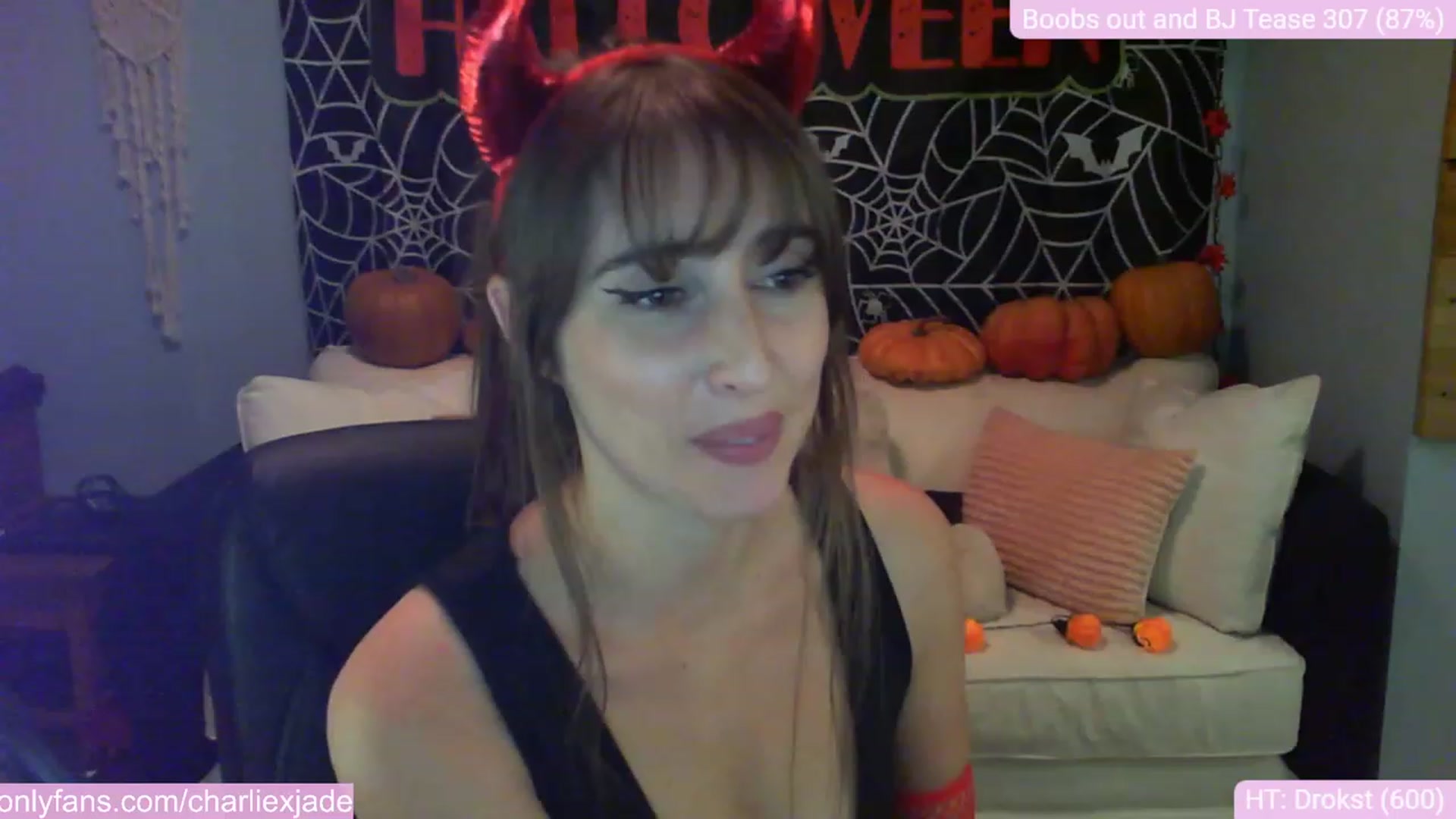 Gallery image thumbnail from Charliexjade's myfreecams stream on, 10/29/2023, 05:28 image 14 of 20