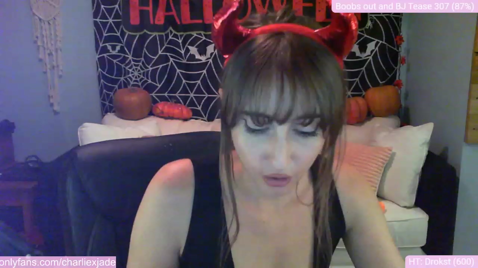 Gallery image thumbnail from Charliexjade's myfreecams stream on, 10/29/2023, 05:28 image 13 of 20