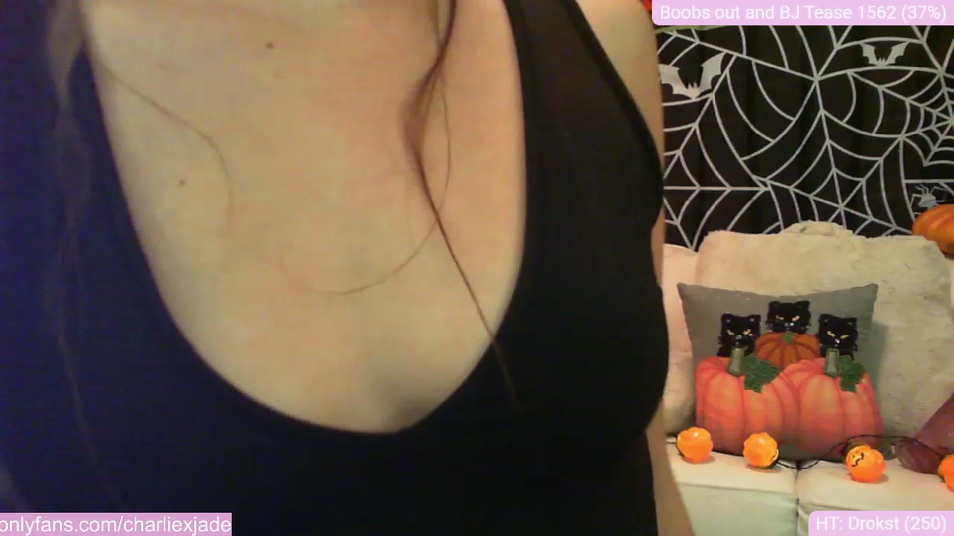 Gallery image thumbnail from Charliexjade's myfreecams stream on, 10/29/2023, 05:28 image 3 of 20