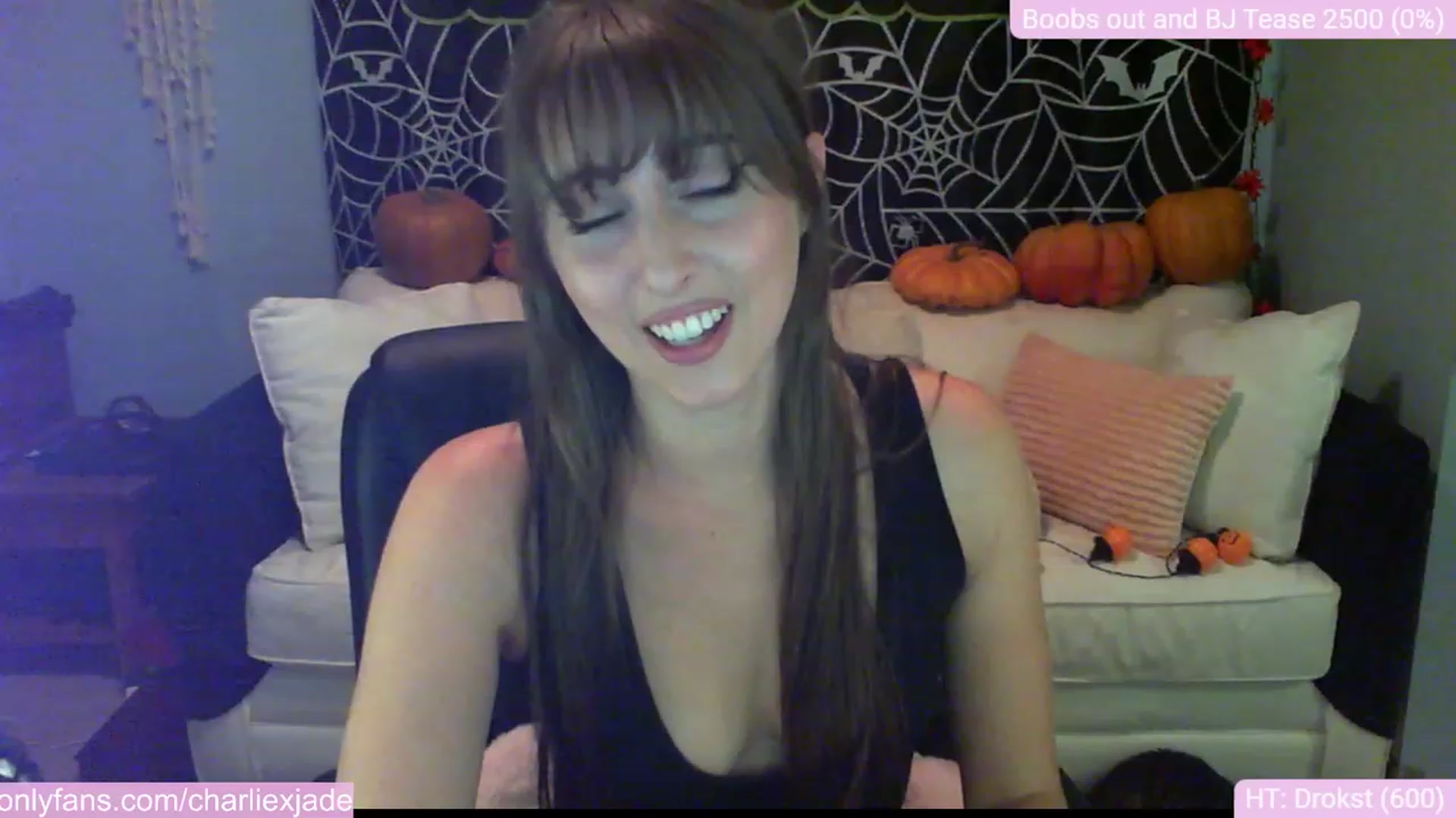 Gallery image thumbnail from Charliexjade's myfreecams stream on, 10/29/2023, 11:44 image 12 of 20