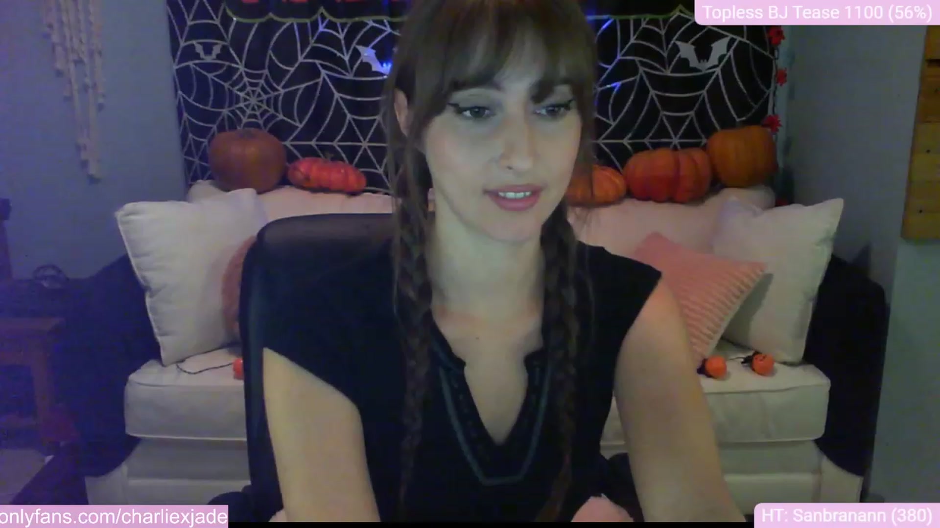 Gallery image thumbnail from Charliexjade's myfreecams stream on, 10/30/2023, 01:37 image 20 of 20