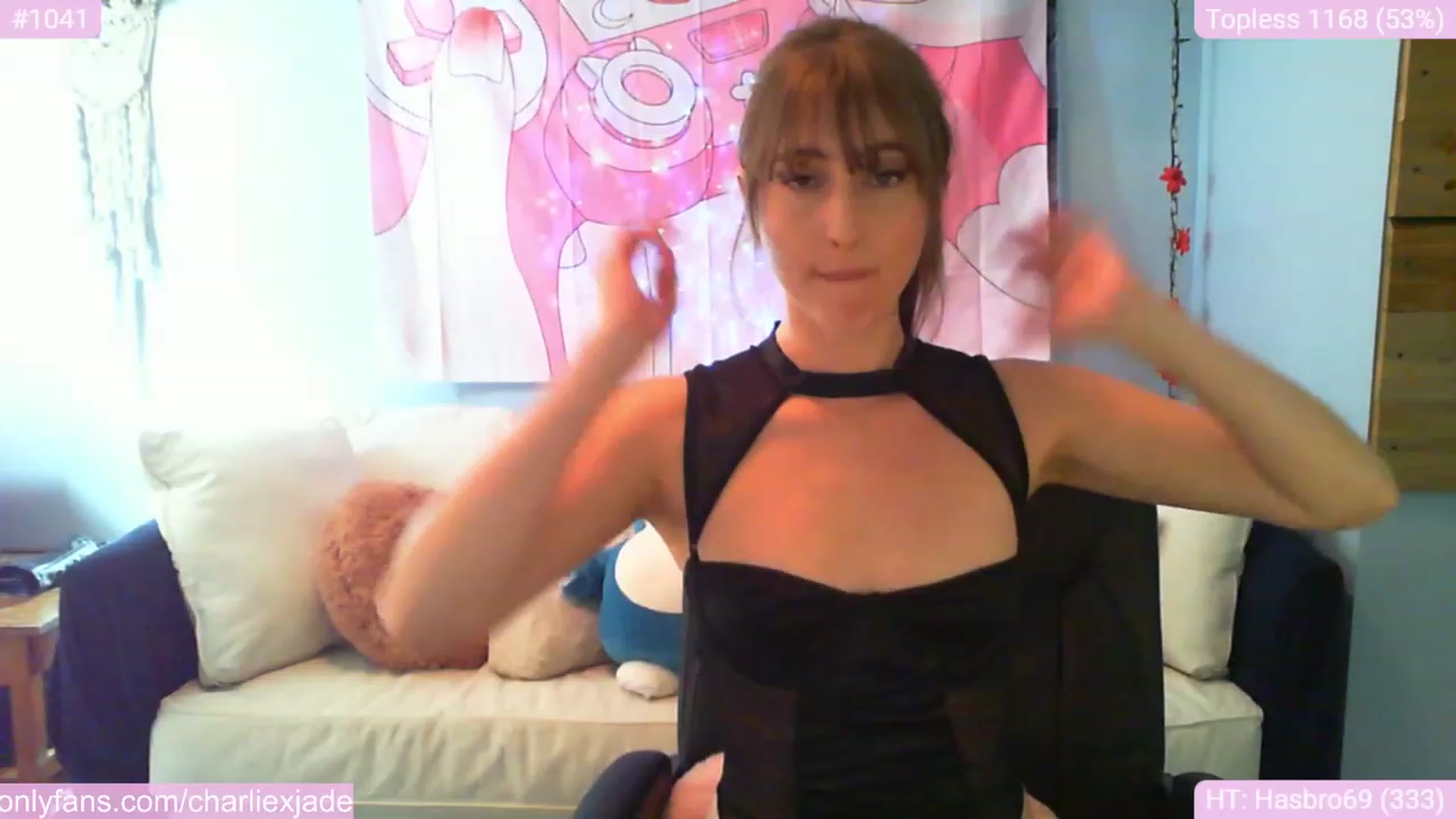 Gallery image thumbnail from Charliexjade's myfreecams stream on, 11/10/2023, 18:28 image 17 of 20