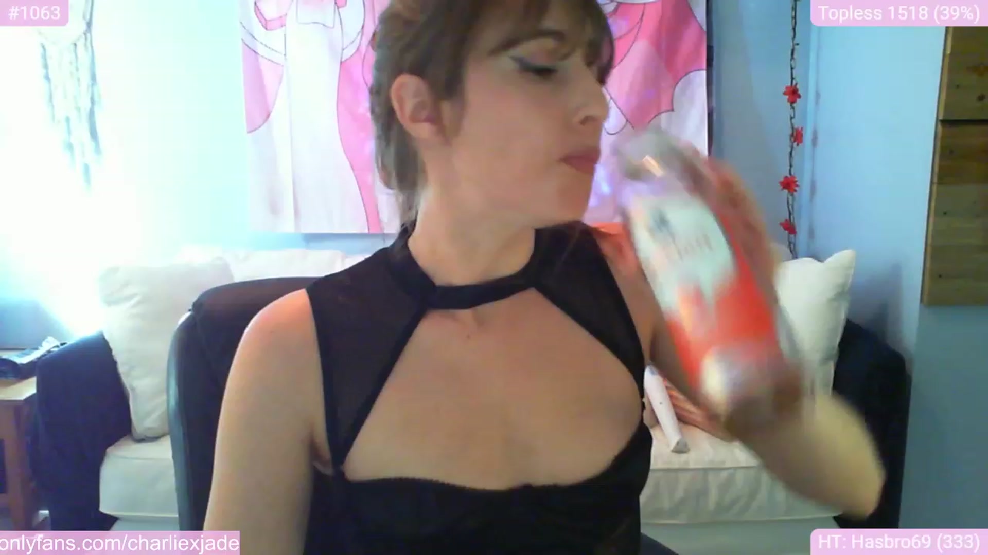 Gallery image thumbnail from Charliexjade's myfreecams stream on, 11/10/2023, 18:28 image 11 of 20