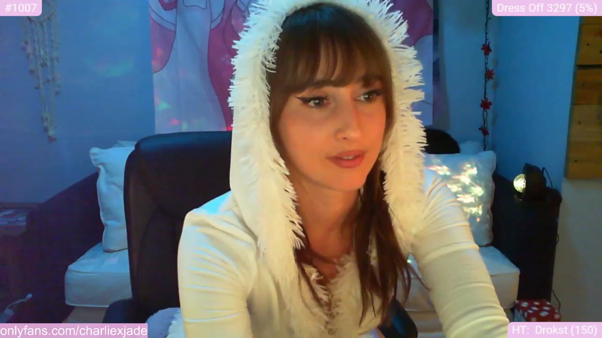 Gallery image thumbnail from Charliexjade's myfreecams stream on, 12/13/2023, 03:57 image 7 of 20