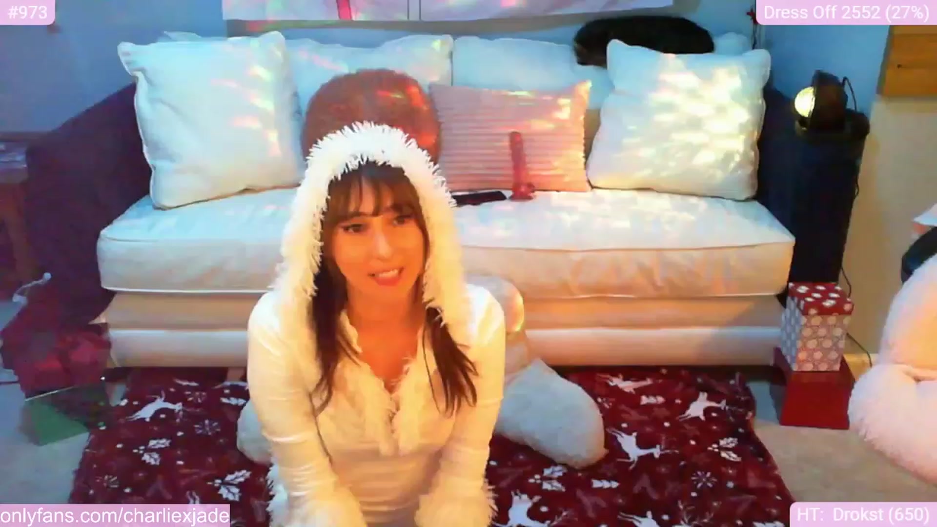 Gallery image thumbnail from Charliexjade's myfreecams stream on, 12/13/2023, 03:57 image 18 of 20