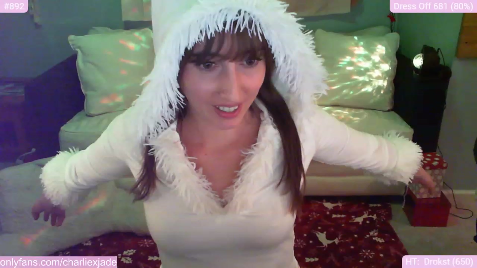 Gallery image thumbnail from Charliexjade's myfreecams stream on, 12/13/2023, 04:44 image 13 of 20