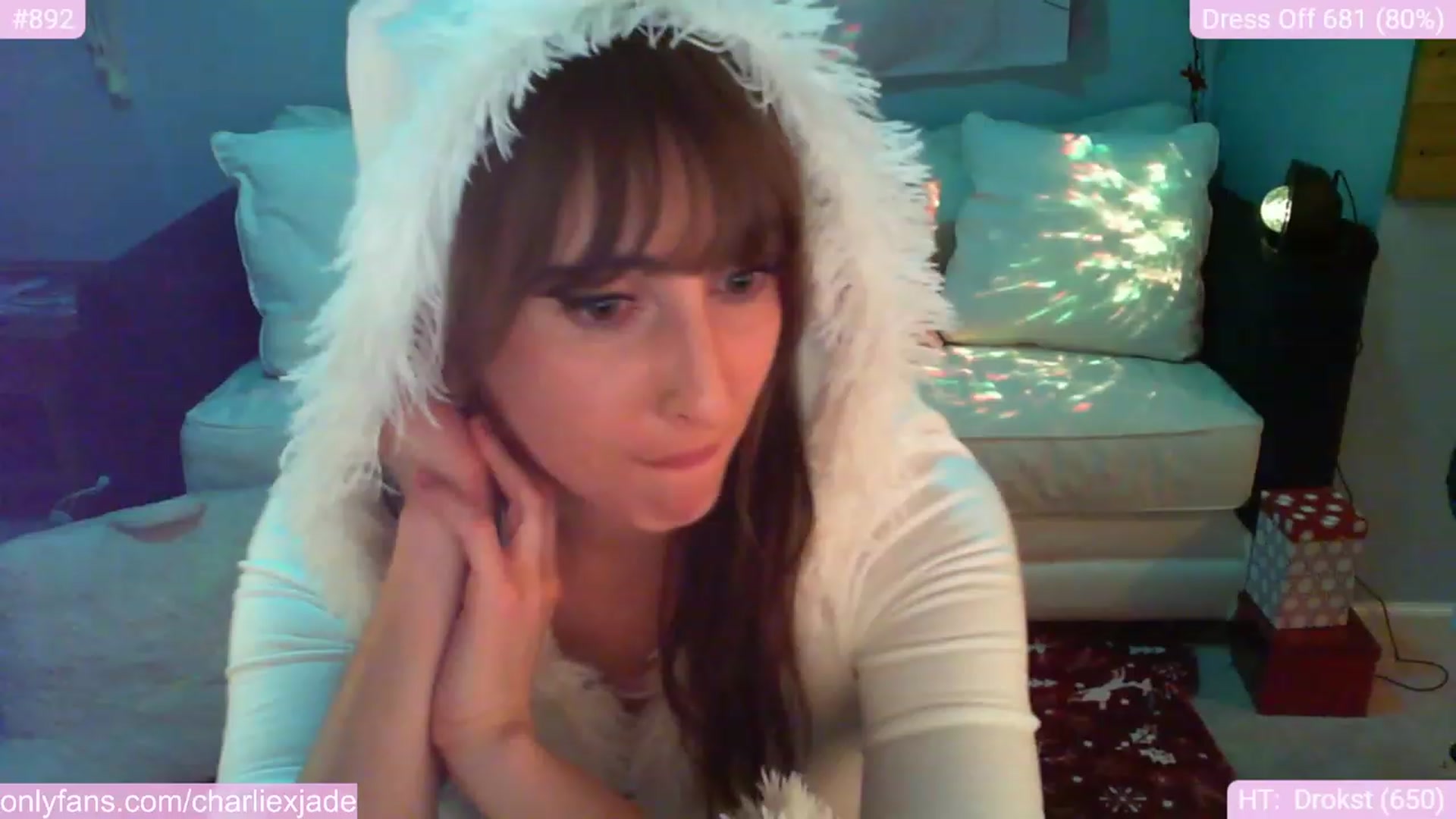 Gallery image thumbnail from Charliexjade's myfreecams stream on, 12/13/2023, 04:44 image 15 of 20