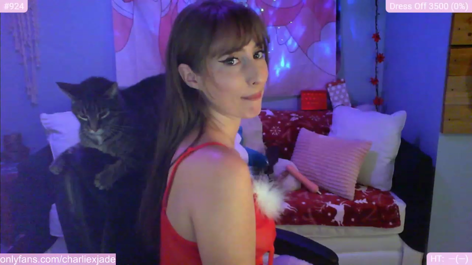 Gallery image thumbnail from Charliexjade's myfreecams stream on, 12/17/2023, 06:48 image 9 of 20
