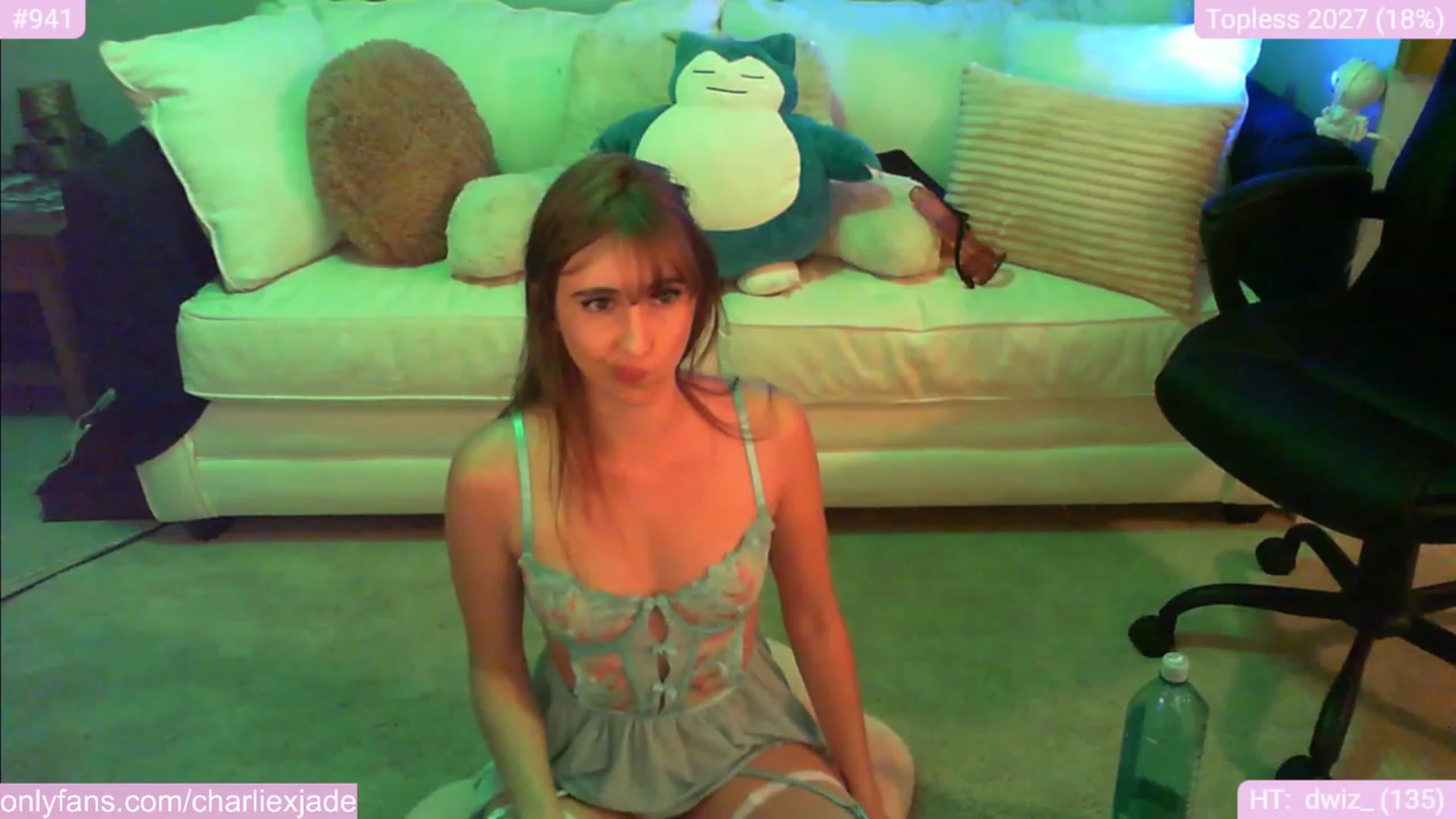 Gallery image thumbnail from Charliexjade's myfreecams stream on, 01/09/2024, 03:01 image 19 of 20