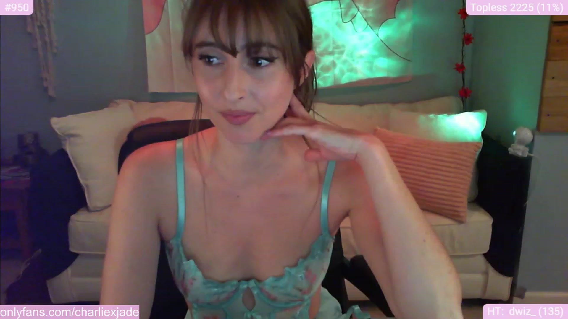 Gallery image thumbnail from Charliexjade's myfreecams stream on, 01/09/2024, 03:01 image 9 of 20