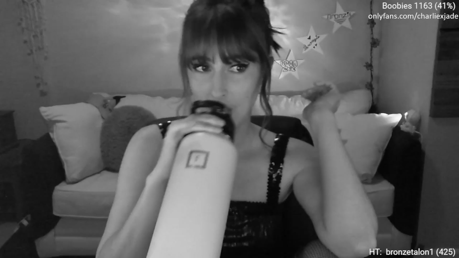 Gallery image thumbnail from Charliexjade's myfreecams stream on, 03/23/2024, 02:56 image 8 of 20